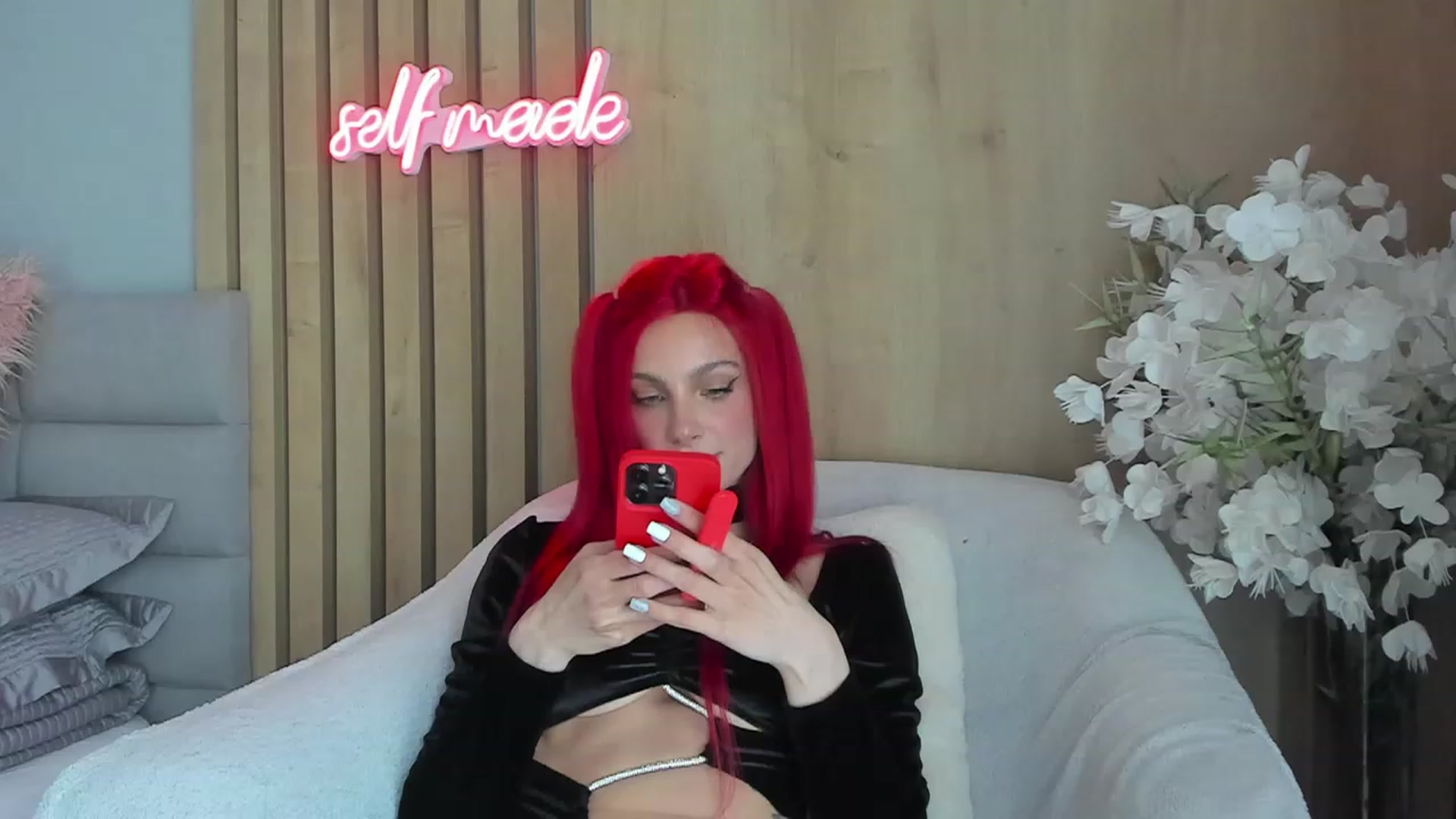 Gallery image thumbnail from DENNYVERSE's myfreecams stream on, 03/08/2023, 14:56 image 16 of 20