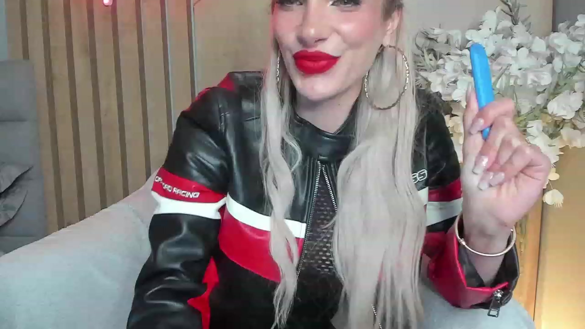 Gallery image thumbnail from DENNYVERSE's myfreecams stream on, 04/05/2023, 13:14 image 5 of 20