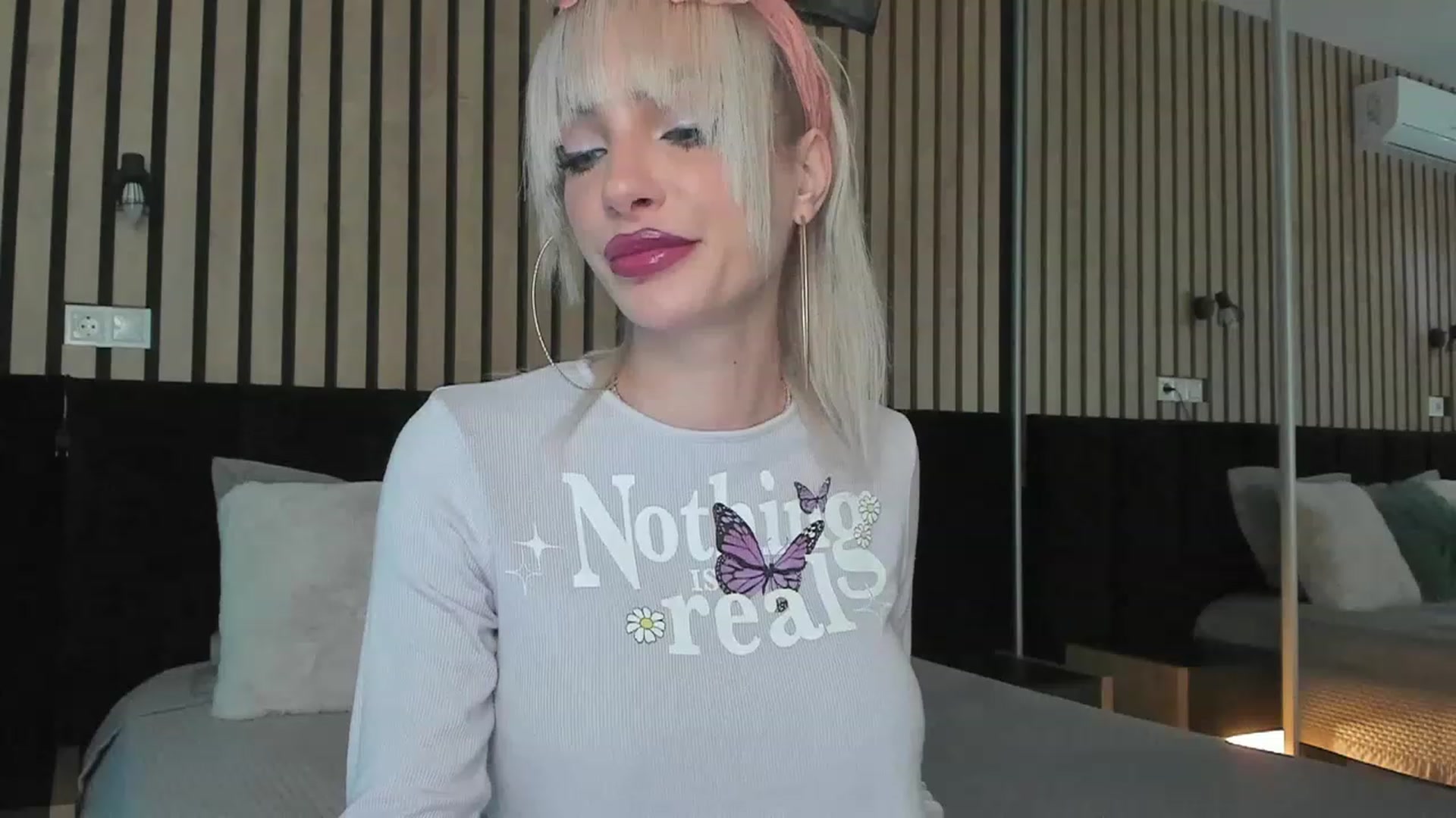 Gallery image thumbnail from DENNYVERSE's myfreecams stream on, 04/08/2023, 13:36 image 6 of 20