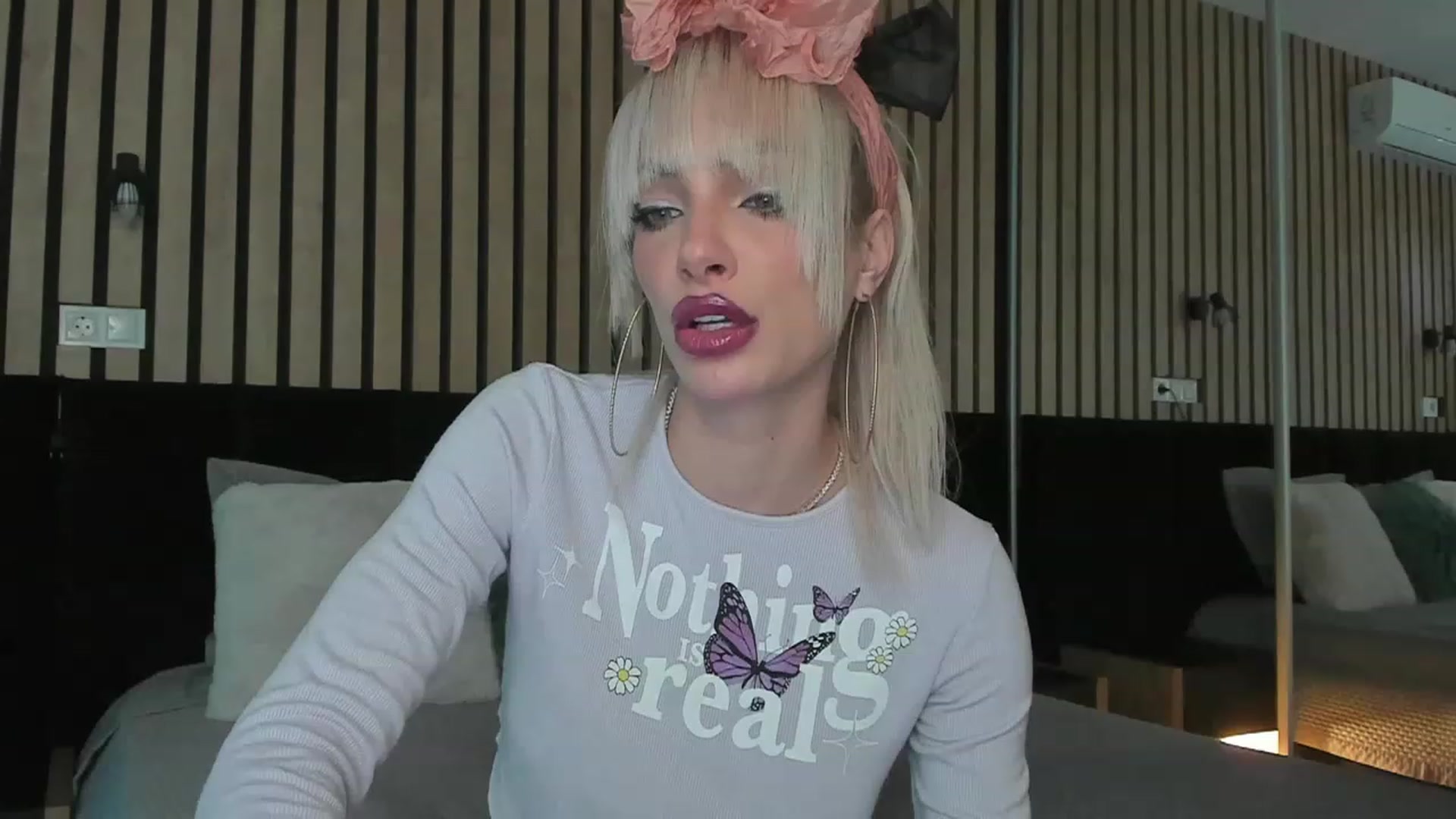 Gallery image thumbnail from DENNYVERSE's myfreecams stream on, 04/08/2023, 13:36 image 8 of 20