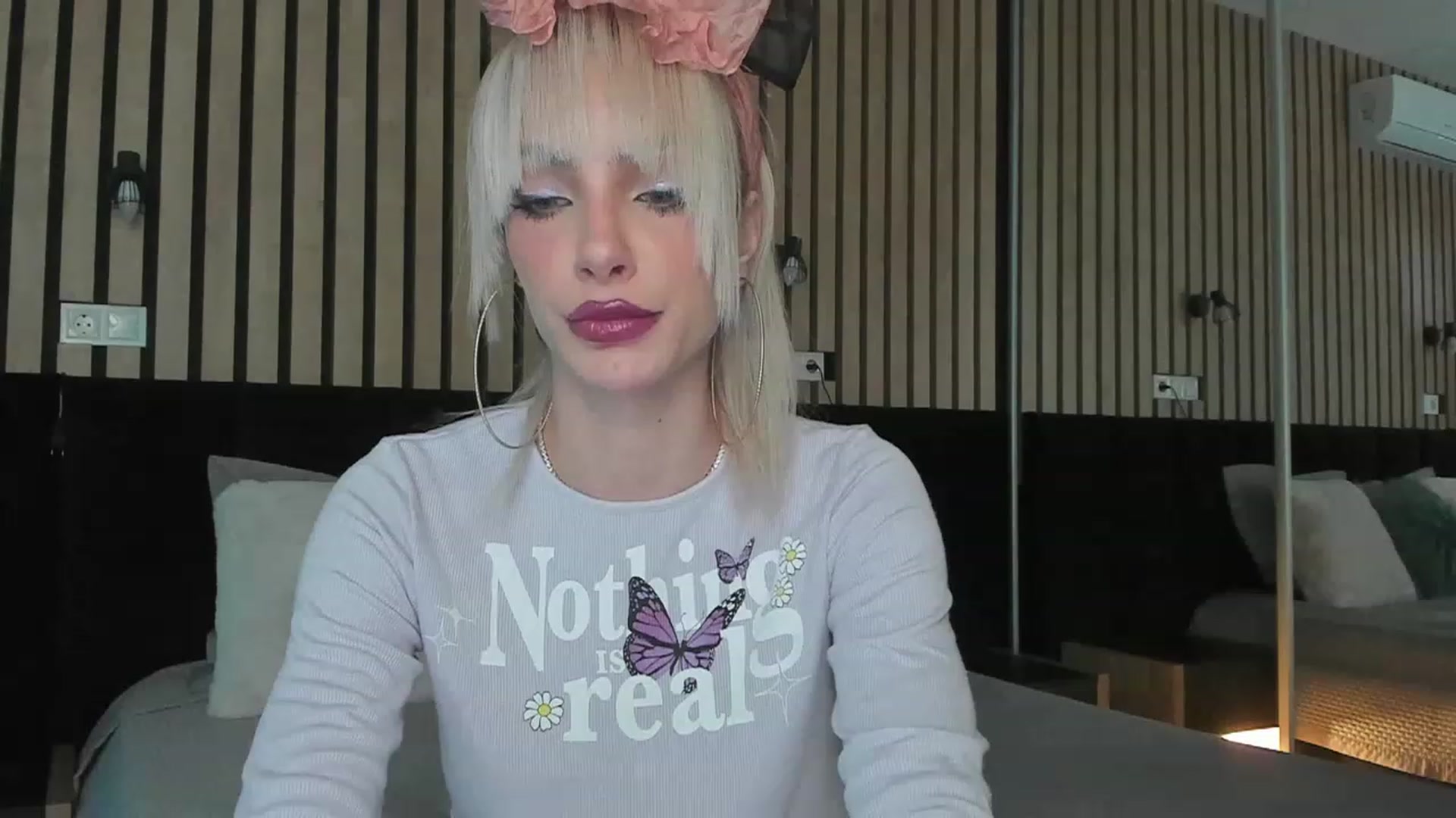 Gallery image thumbnail from DENNYVERSE's myfreecams stream on, 04/08/2023, 13:36 image 10 of 20