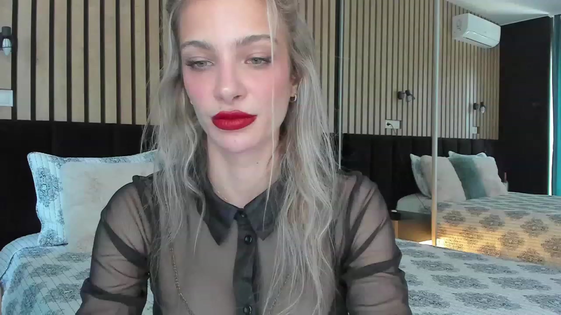 Gallery image thumbnail from DENNYVERSE's myfreecams stream on, 04/15/2023, 11:46 image 12 of 20