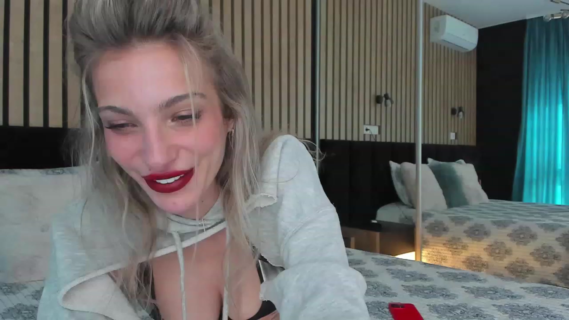 Gallery image thumbnail from DENNYVERSE's myfreecams stream on, 04/15/2023, 14:24 image 8 of 20
