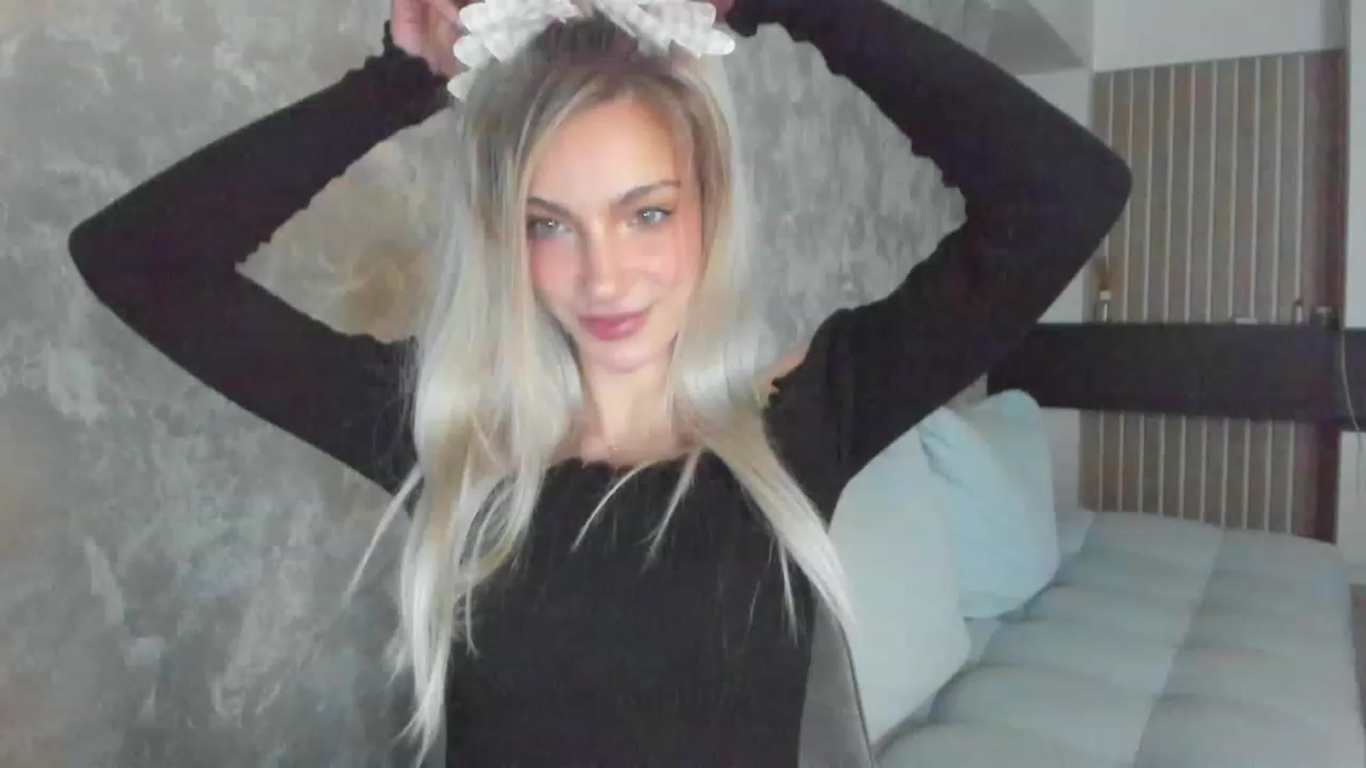 Gallery image thumbnail from DENNYVERSE's myfreecams stream on, 04/18/2023, 09:53 image 5 of 20