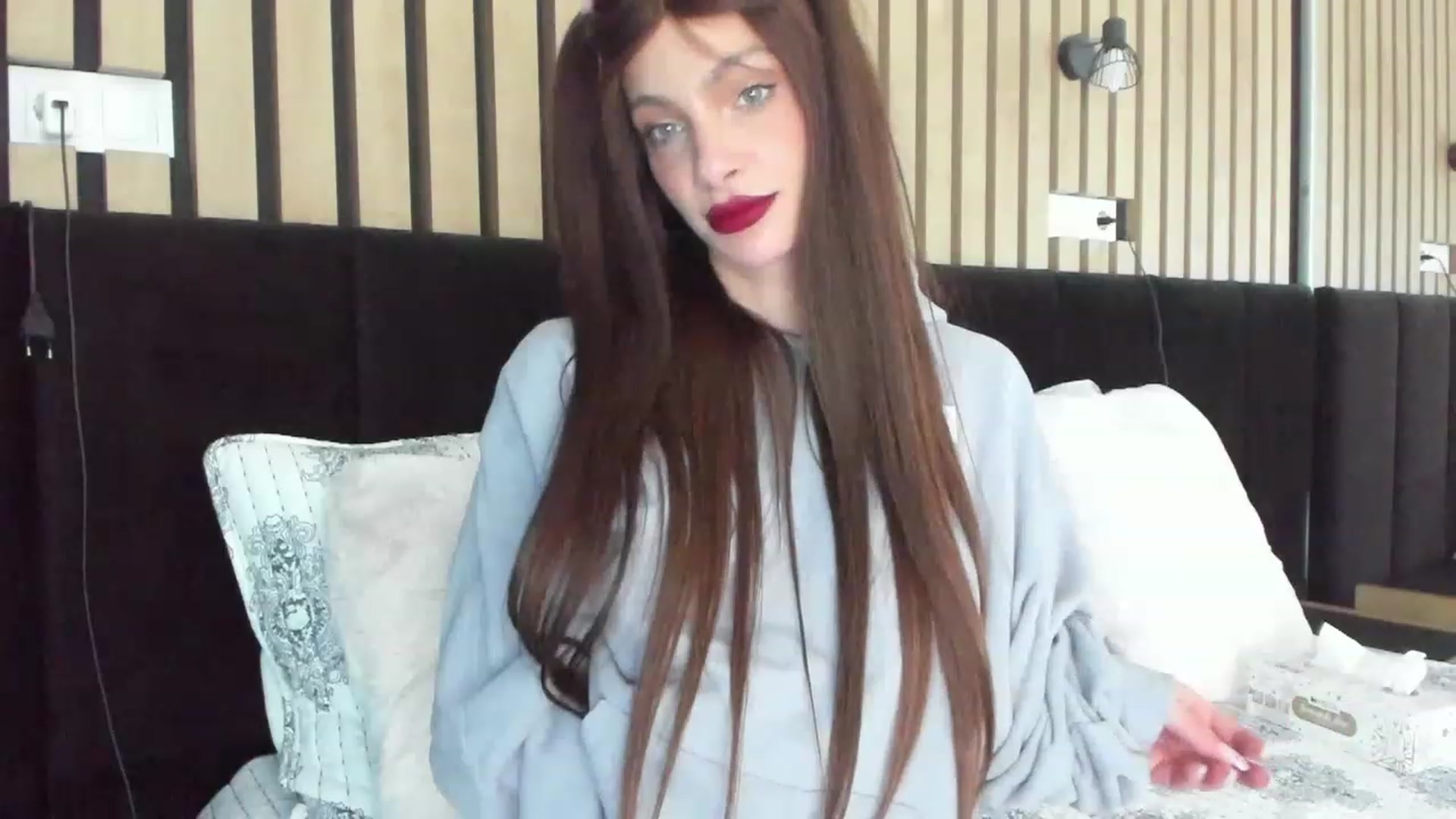 Gallery image thumbnail from DENNYVERSE's myfreecams stream on, 04/21/2023, 15:00 image 18 of 20