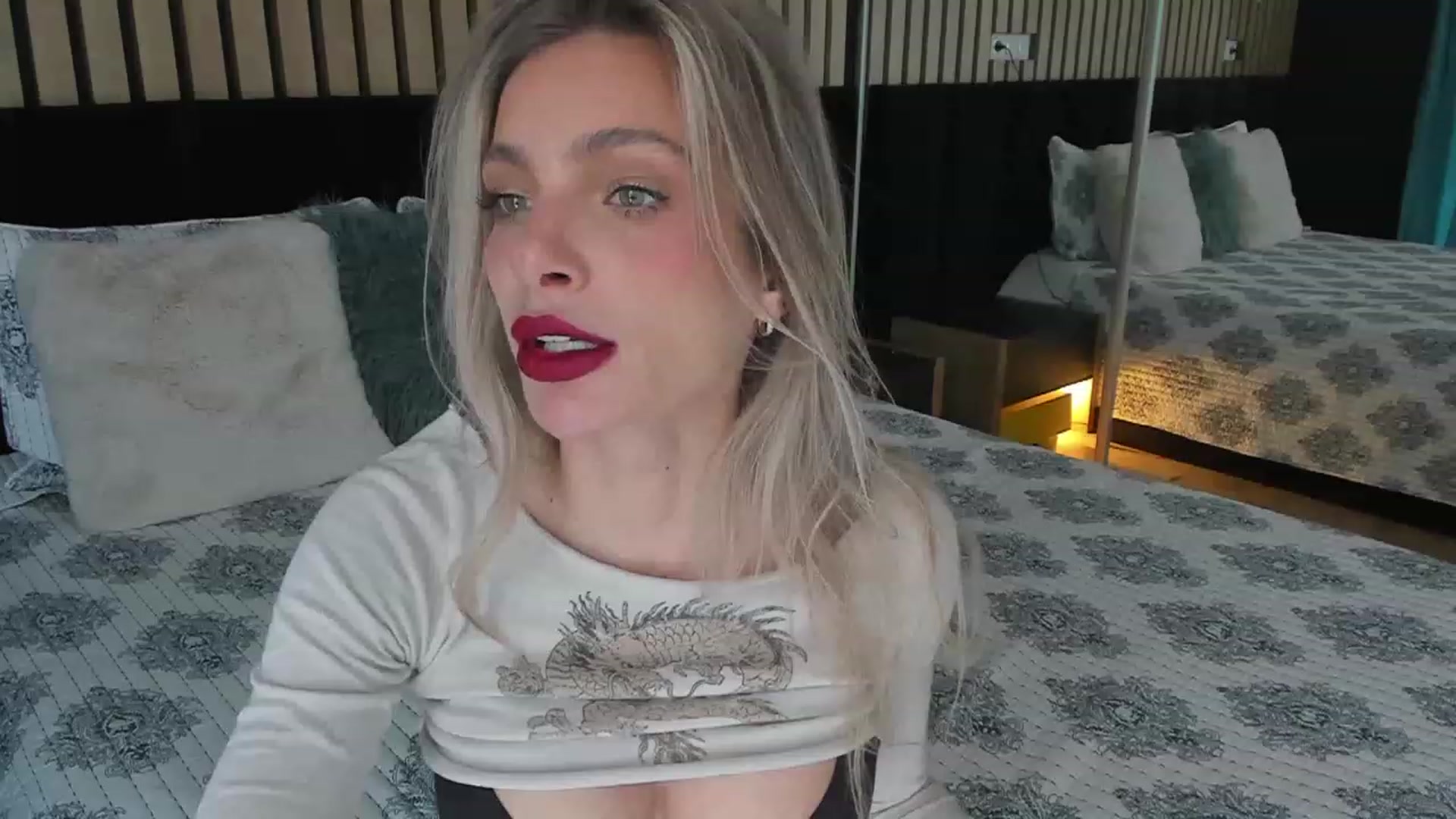 Gallery image thumbnail from DENNYVERSE's myfreecams stream on, 04/28/2023, 10:41 image 11 of 20