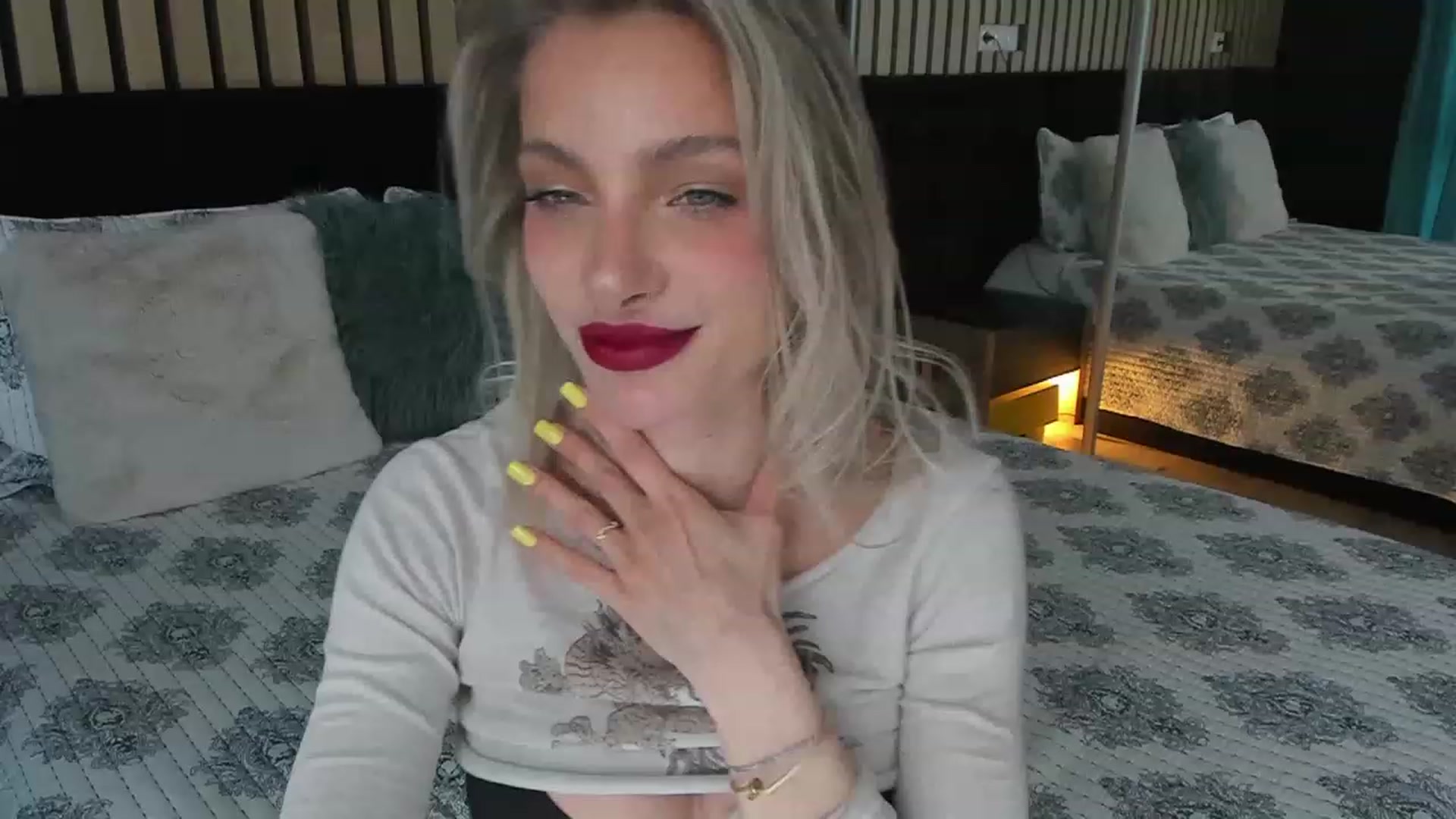 Gallery image thumbnail from DENNYVERSE's myfreecams stream on, 04/28/2023, 10:41 image 20 of 20
