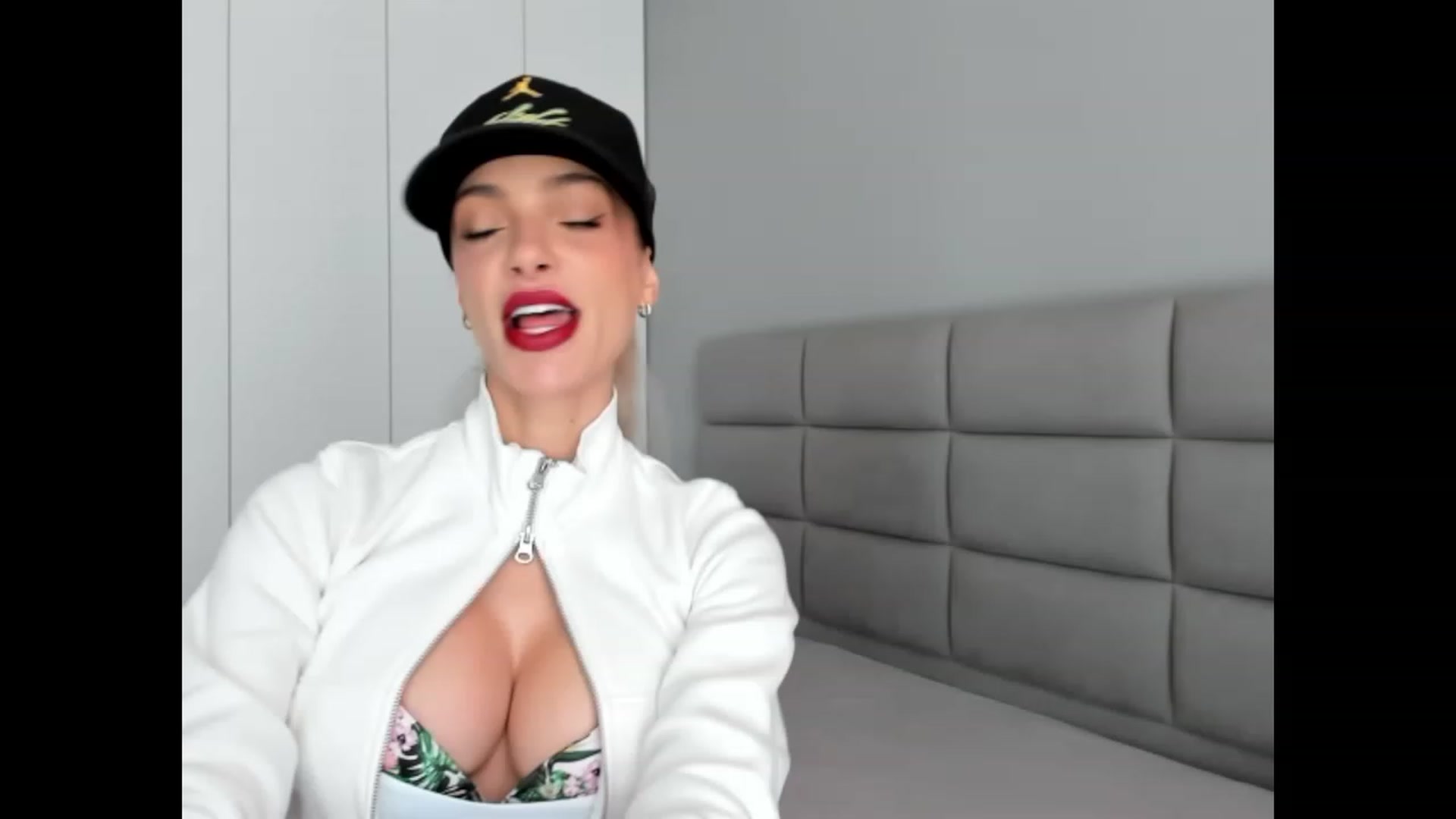 Gallery image thumbnail from DENNYVERSE's myfreecams stream on, 10/19/2023, 09:20 image 5 of 20
