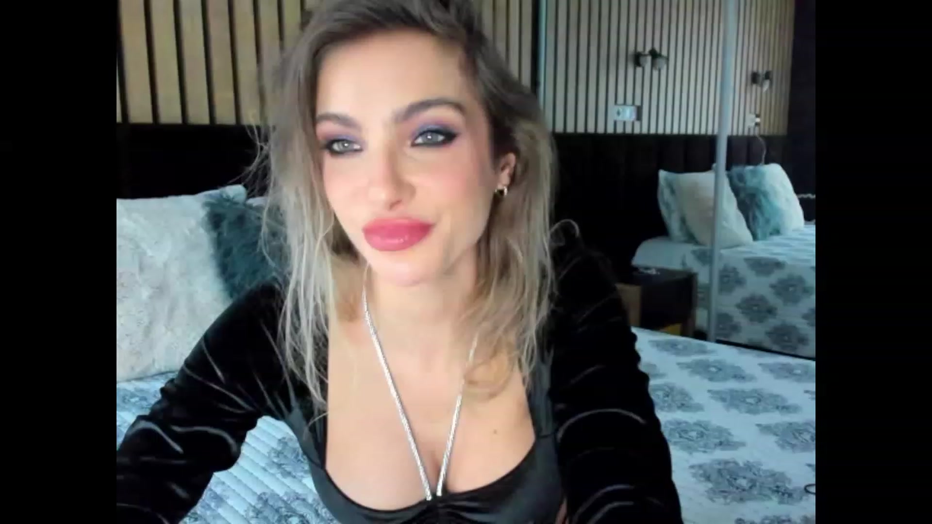 Gallery image thumbnail from DENNYVERSE's myfreecams stream on, 01/27/2024, 15:26 image 9 of 20
