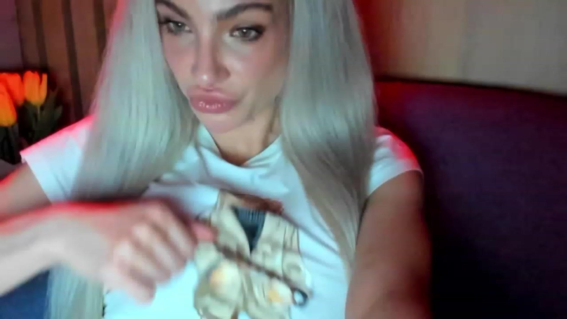 Gallery image thumbnail from DENNYVERSE's myfreecams stream on, 02/11/2024, 15:57 image 17 of 20