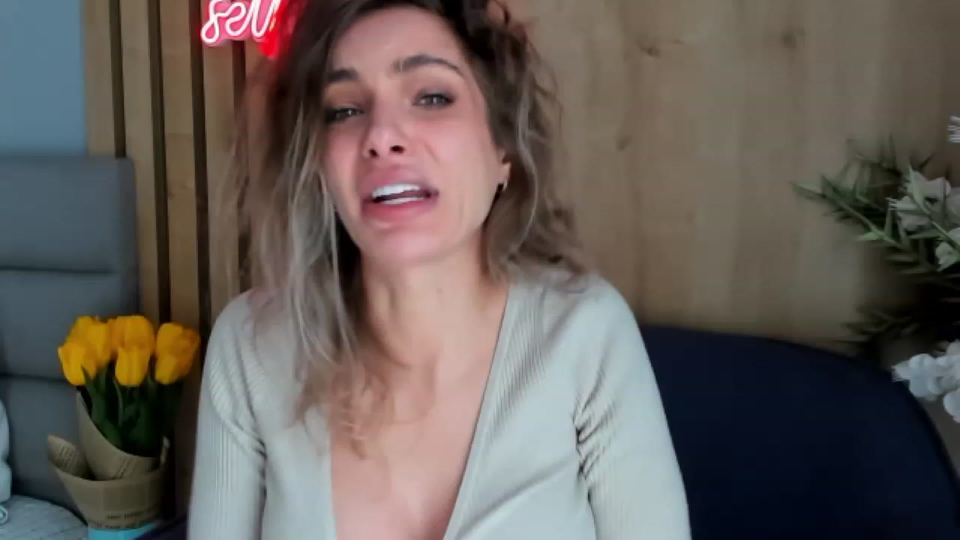 Gallery image thumbnail from DENNYVERSE's myfreecams stream on, 02/13/2024, 13:36 image 12 of 20