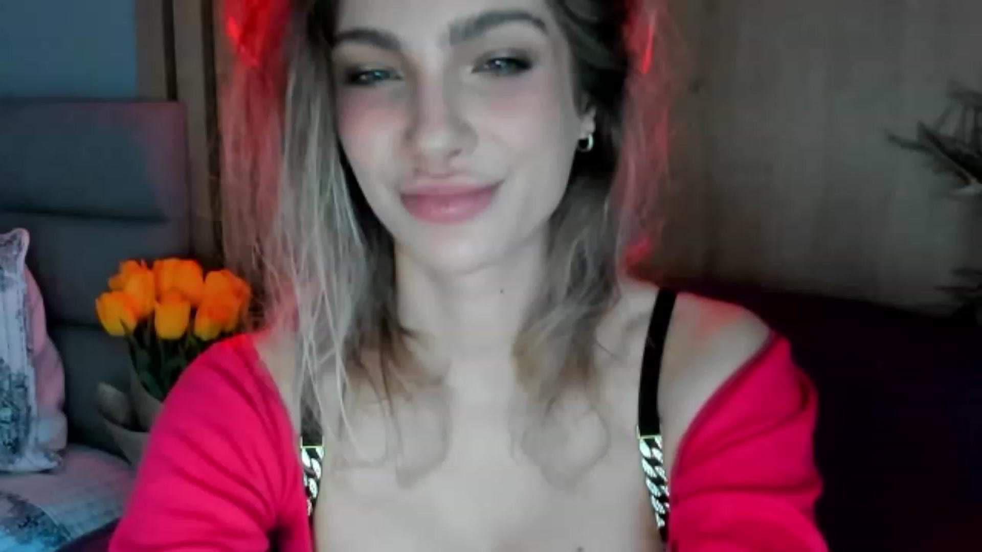 Gallery image thumbnail from DENNYVERSE's myfreecams stream on, 02/14/2024, 16:19 image 10 of 20