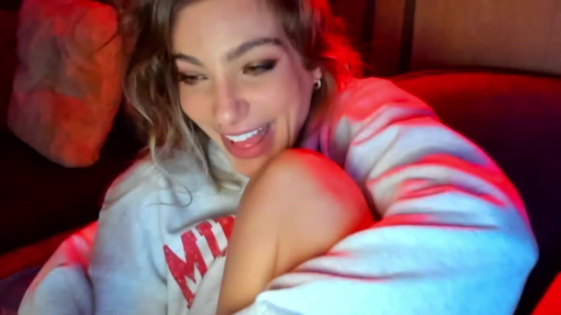 Gallery image thumbnail from DENNYVERSE's myfreecams stream on, 02/23/2024, 17:13 image 3 of 20
