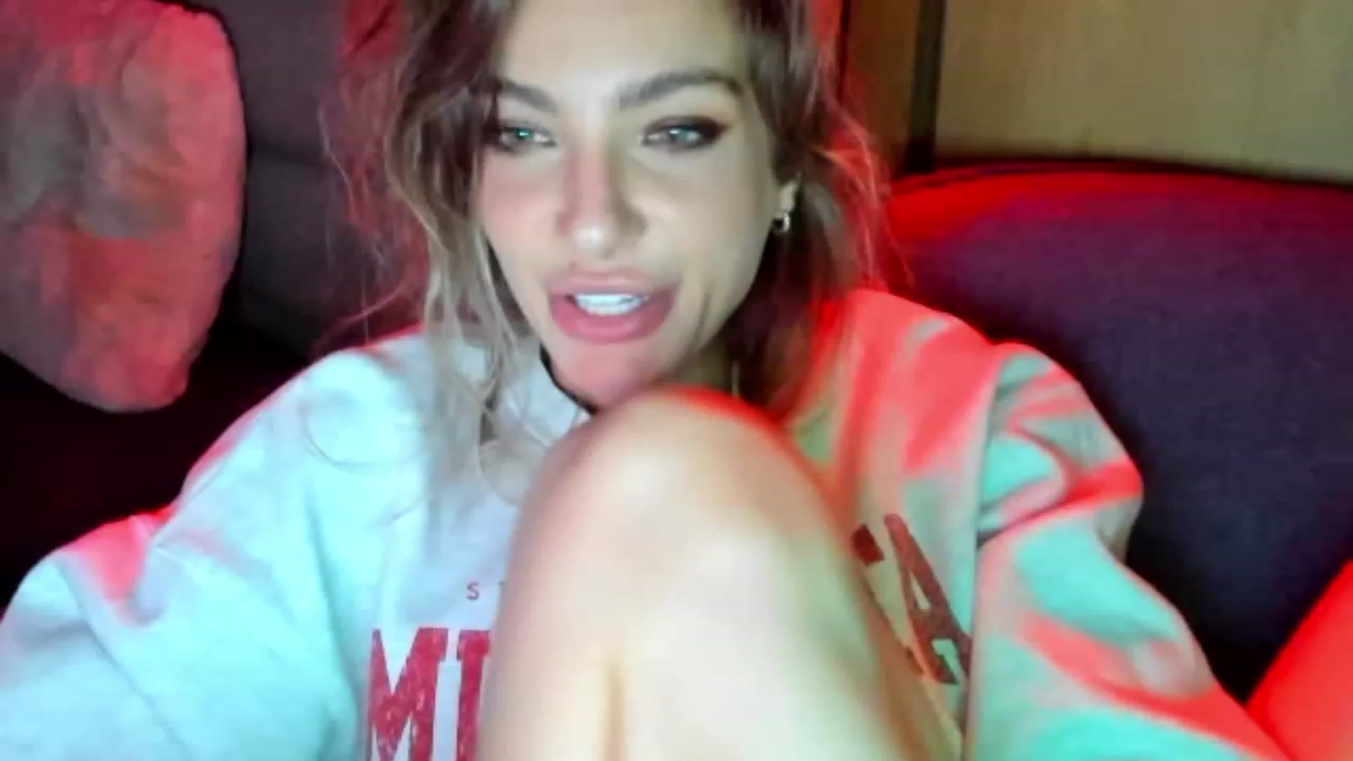 Gallery image thumbnail from DENNYVERSE's myfreecams stream on, 02/23/2024, 17:13 image 6 of 20