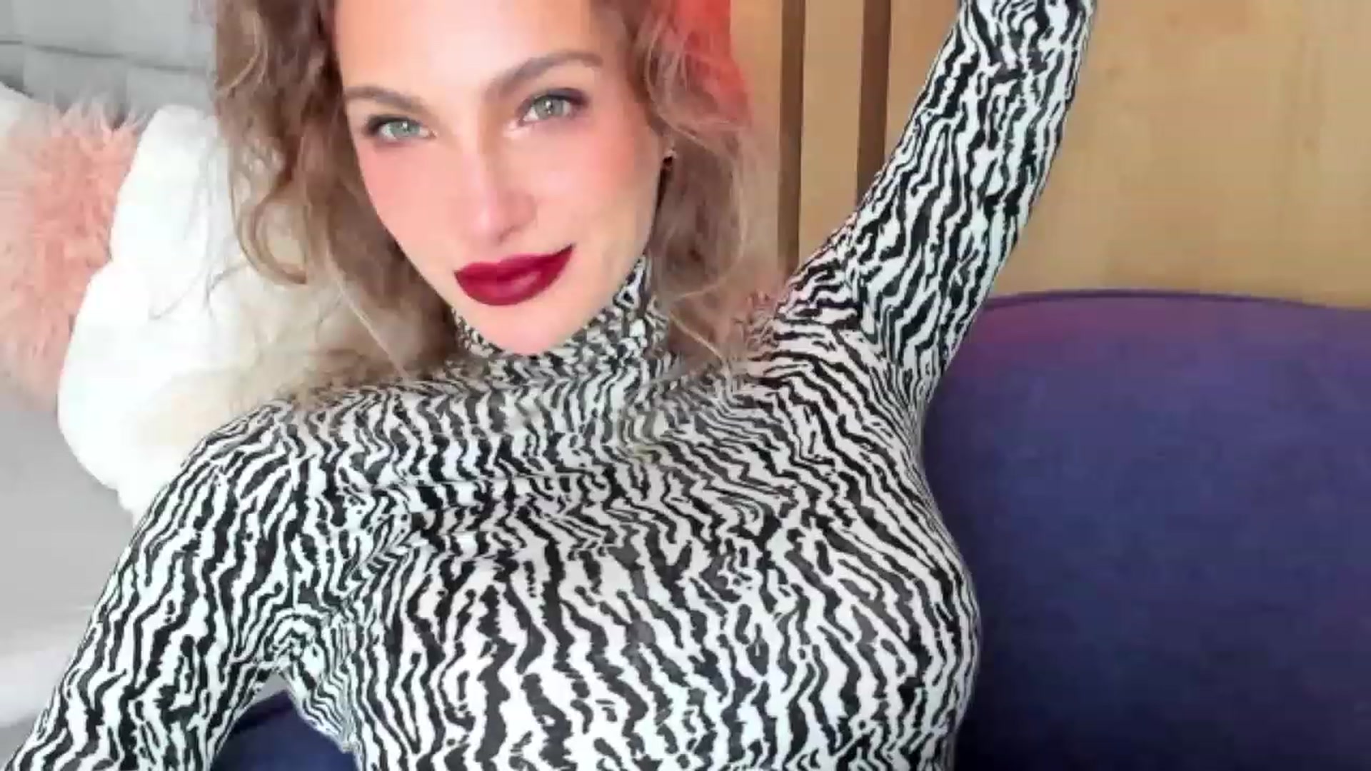 Gallery image thumbnail from DENNYVERSE's myfreecams stream on, 03/11/2024, 08:07 image 16 of 20