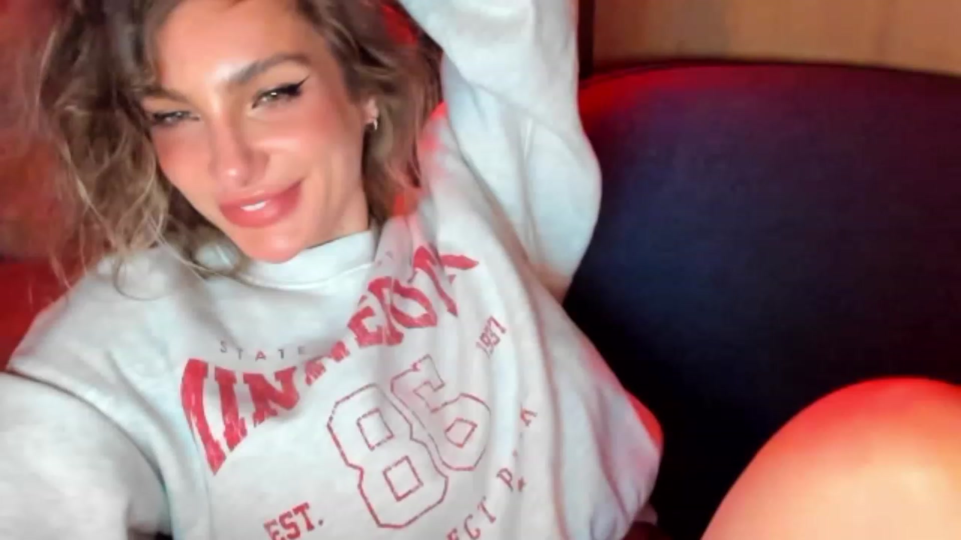 Gallery image thumbnail from DENNYVERSE's myfreecams stream on, 03/11/2024, 17:32 image 17 of 20
