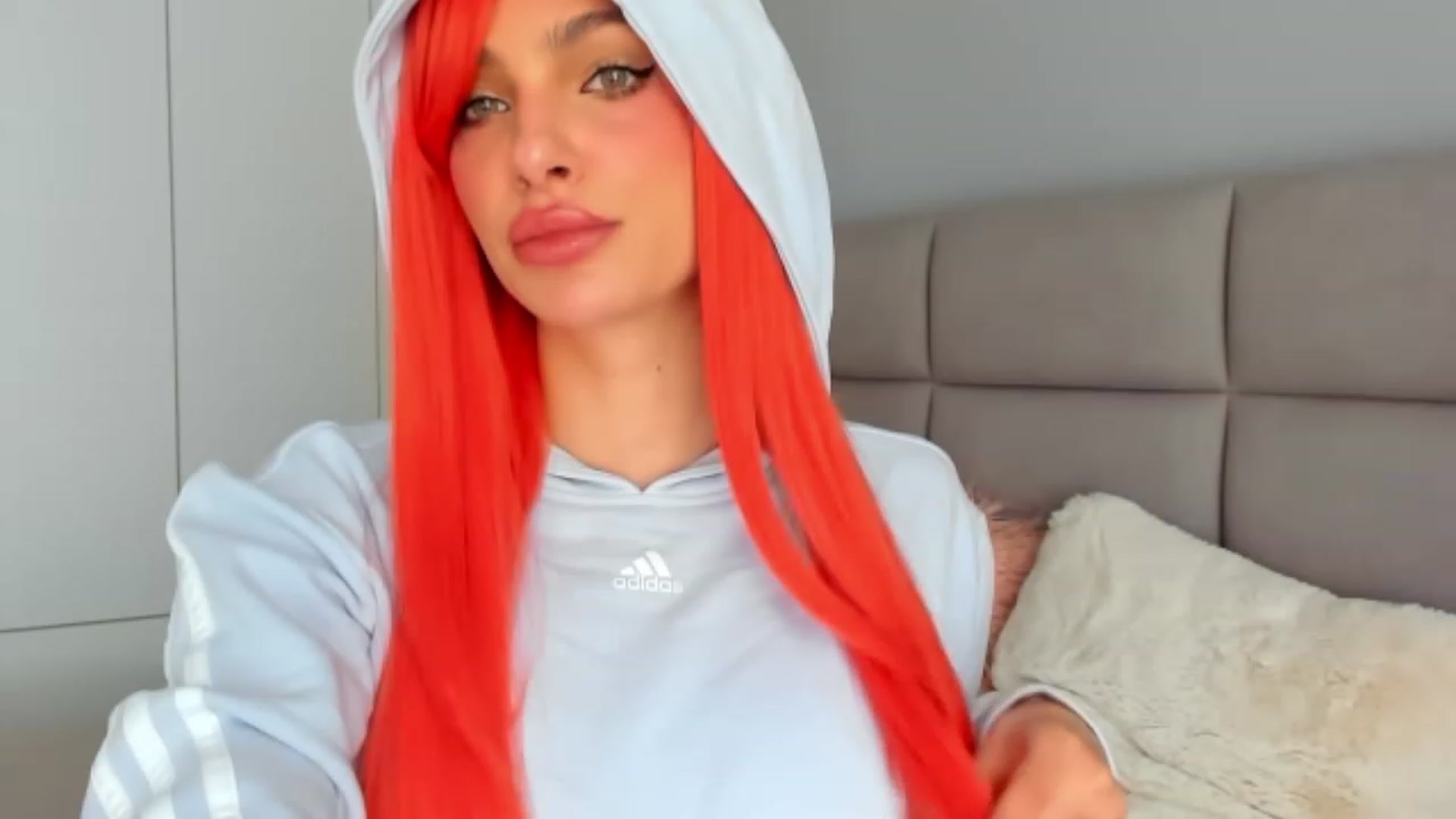 Gallery image thumbnail from DENNYVERSE's myfreecams stream on, 03/14/2024, 08:49 image 14 of 20