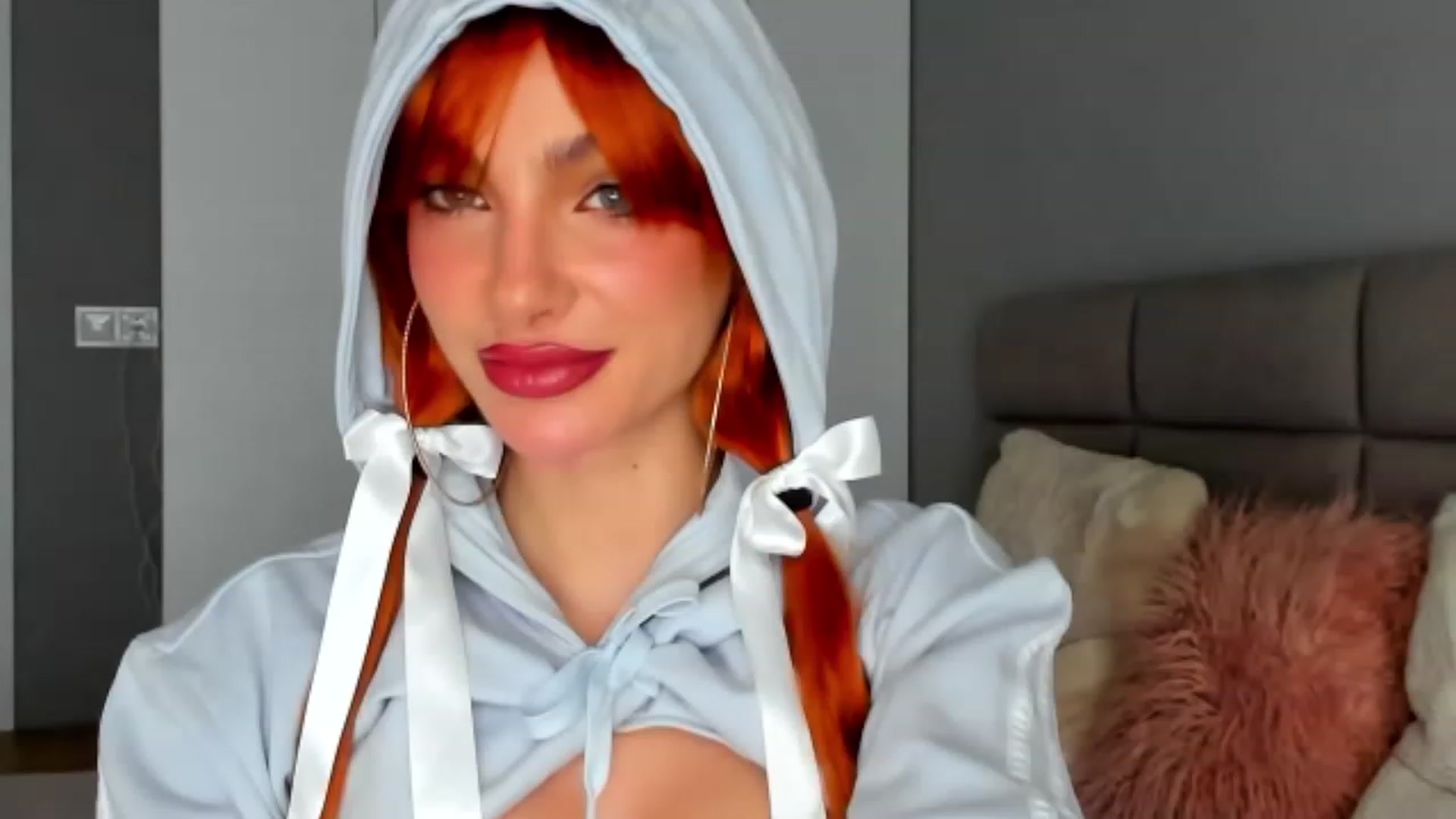 Gallery image thumbnail from DENNYVERSE's myfreecams stream on, 03/16/2024, 16:14 image 13 of 20