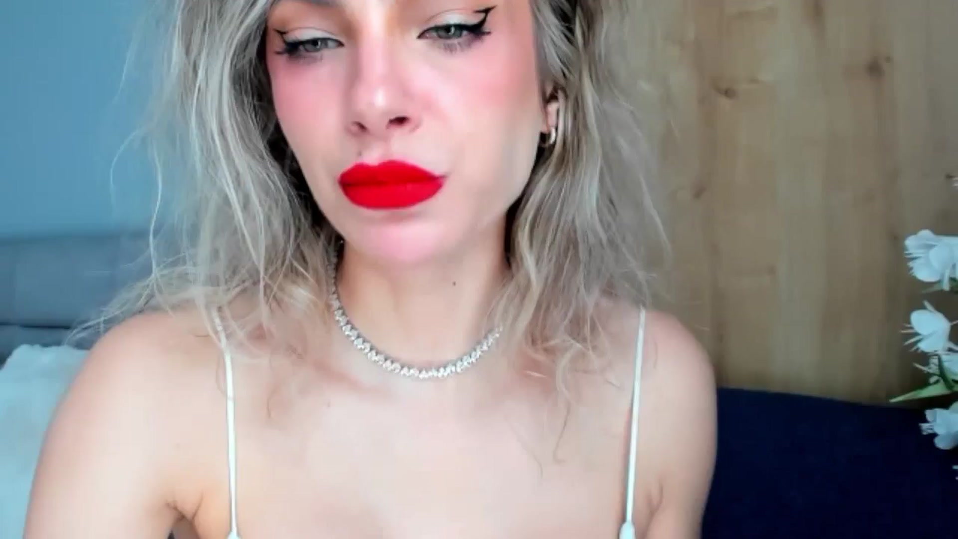 Gallery image thumbnail from DENNYVERSE's myfreecams stream on, 04/13/2024, 14:25 image 15 of 20