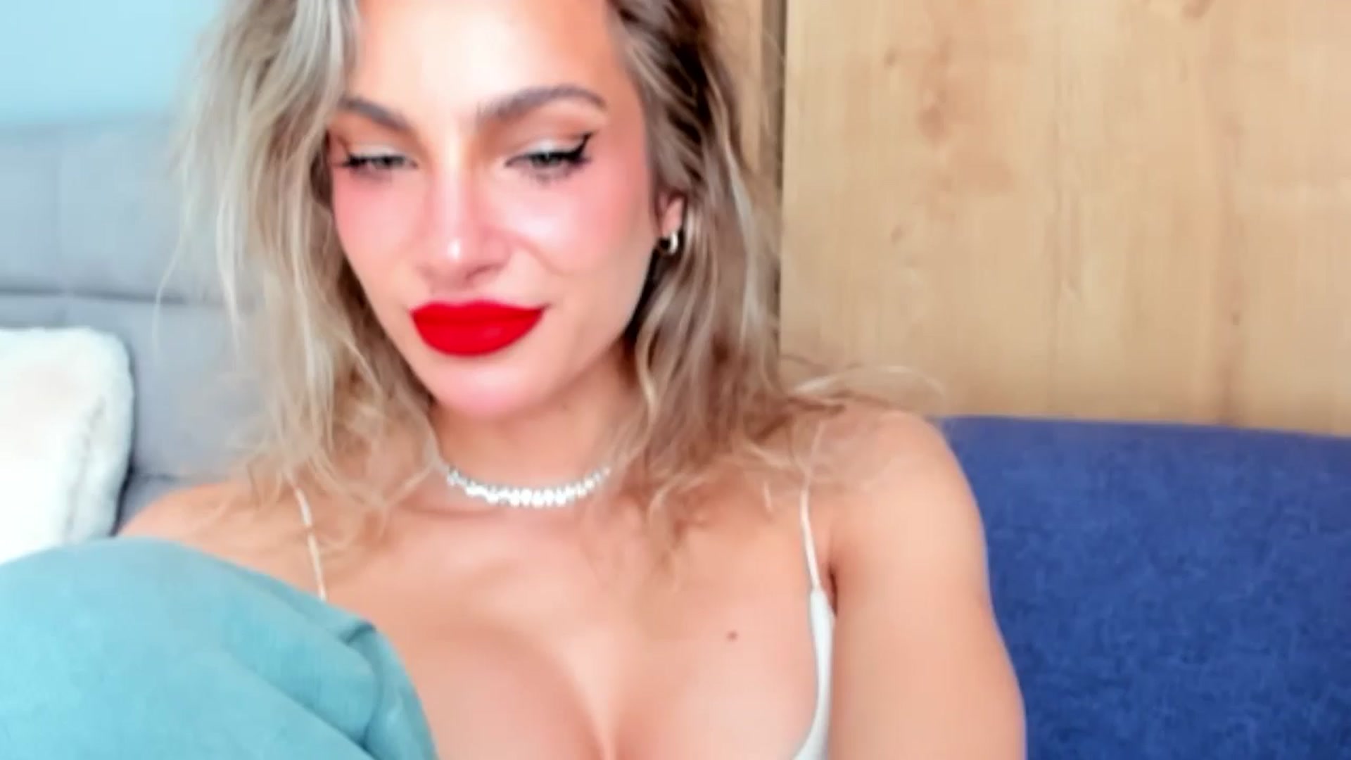 Gallery image thumbnail from DENNYVERSE's myfreecams stream on, 04/13/2024, 14:25 image 1 of 20