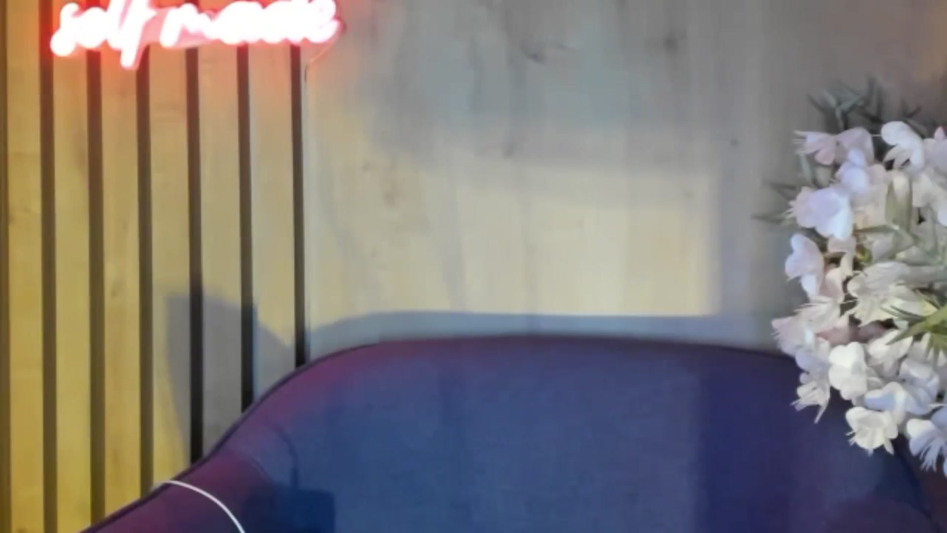 Gallery image thumbnail from DENNYVERSE's myfreecams stream on, 04/23/2024, 18:00 image 11 of 20
