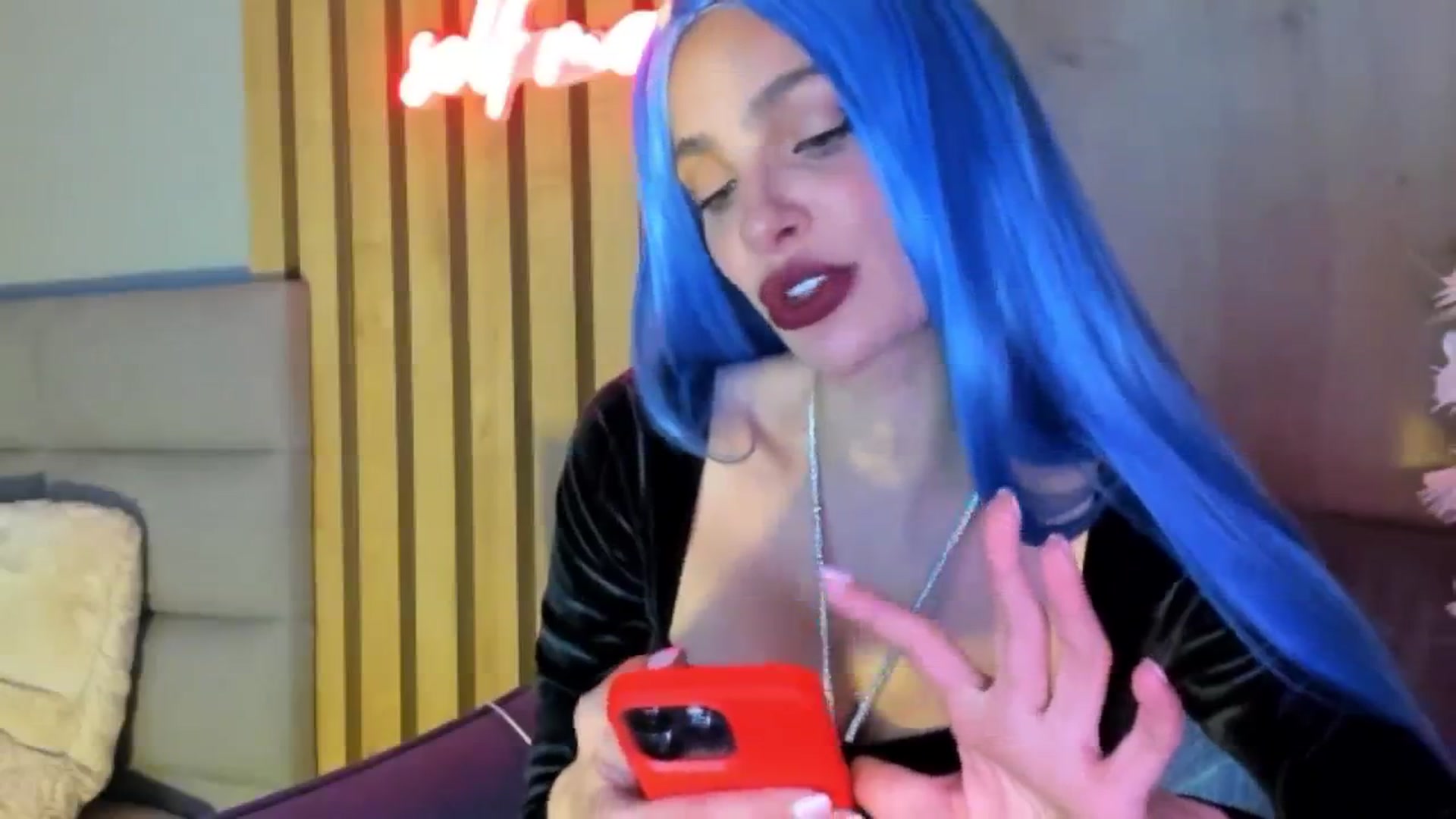 Gallery image thumbnail from DENNYVERSE's myfreecams stream on, 04/23/2024, 18:00 image 3 of 20