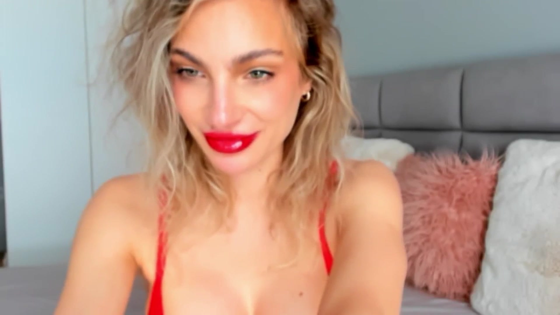 Gallery image thumbnail from DENNYVERSE's myfreecams stream on, 04/27/2024, 15:26 image 13 of 20