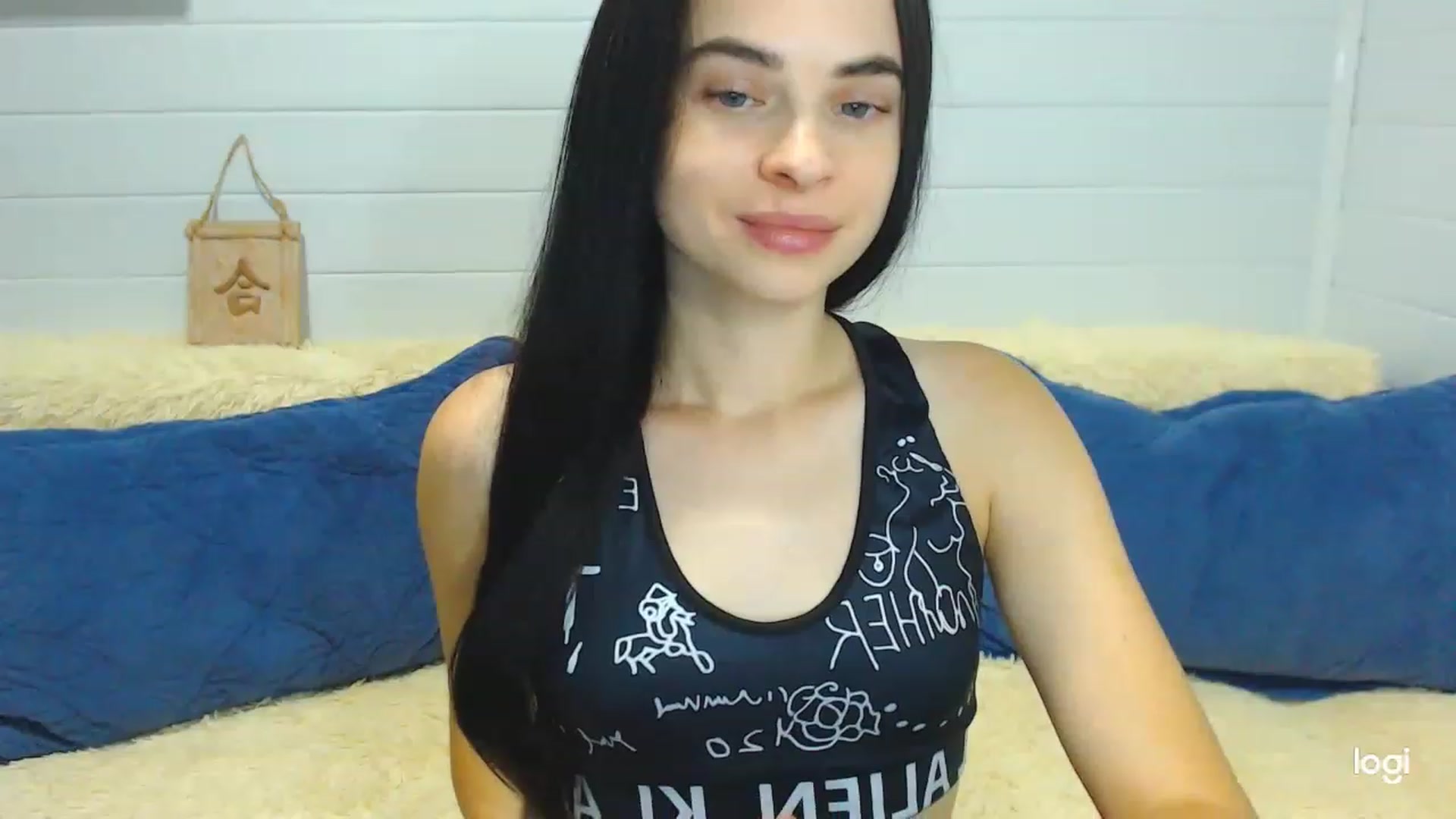 Gallery image thumbnail from DIVAxSTAR's myfreecams stream on, 08/14/2023, 12:41 image 12 of 20
