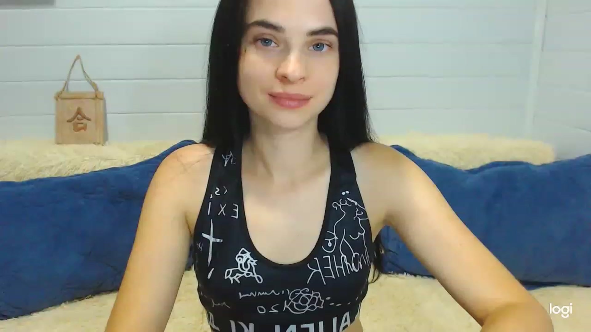 Gallery image thumbnail from DIVAxSTAR's myfreecams stream on, 08/14/2023, 12:41 image 17 of 20