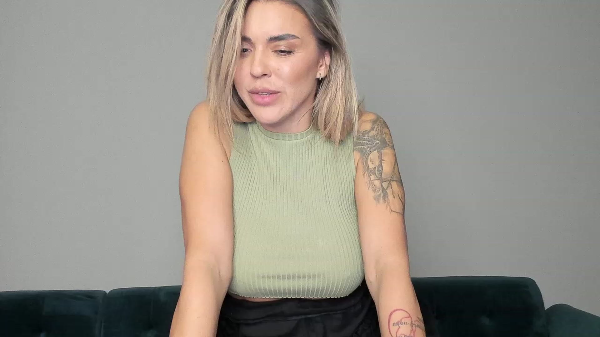 Gallery image thumbnail from DJMonica's myfreecams stream on, 02/10/2024, 14:58 image 5 of 20