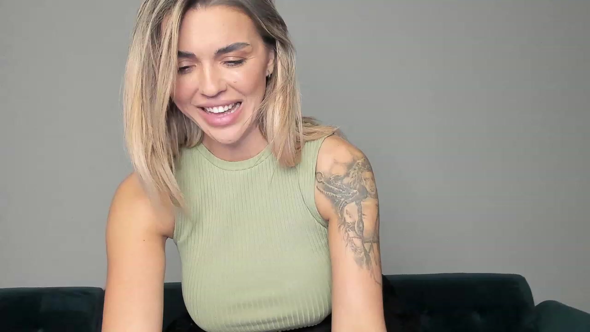 Gallery image thumbnail from DJMonica's myfreecams stream on, 02/10/2024, 14:58 image 10 of 20