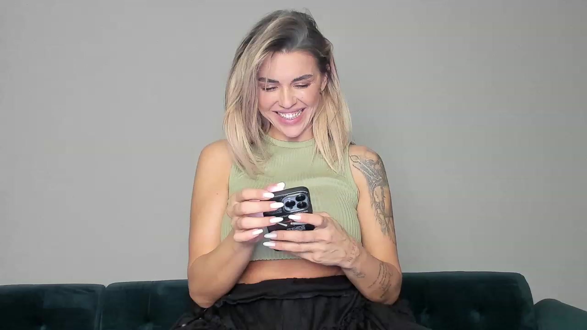 Gallery image thumbnail from DJMonica's myfreecams stream on, 02/10/2024, 14:58 image 14 of 20