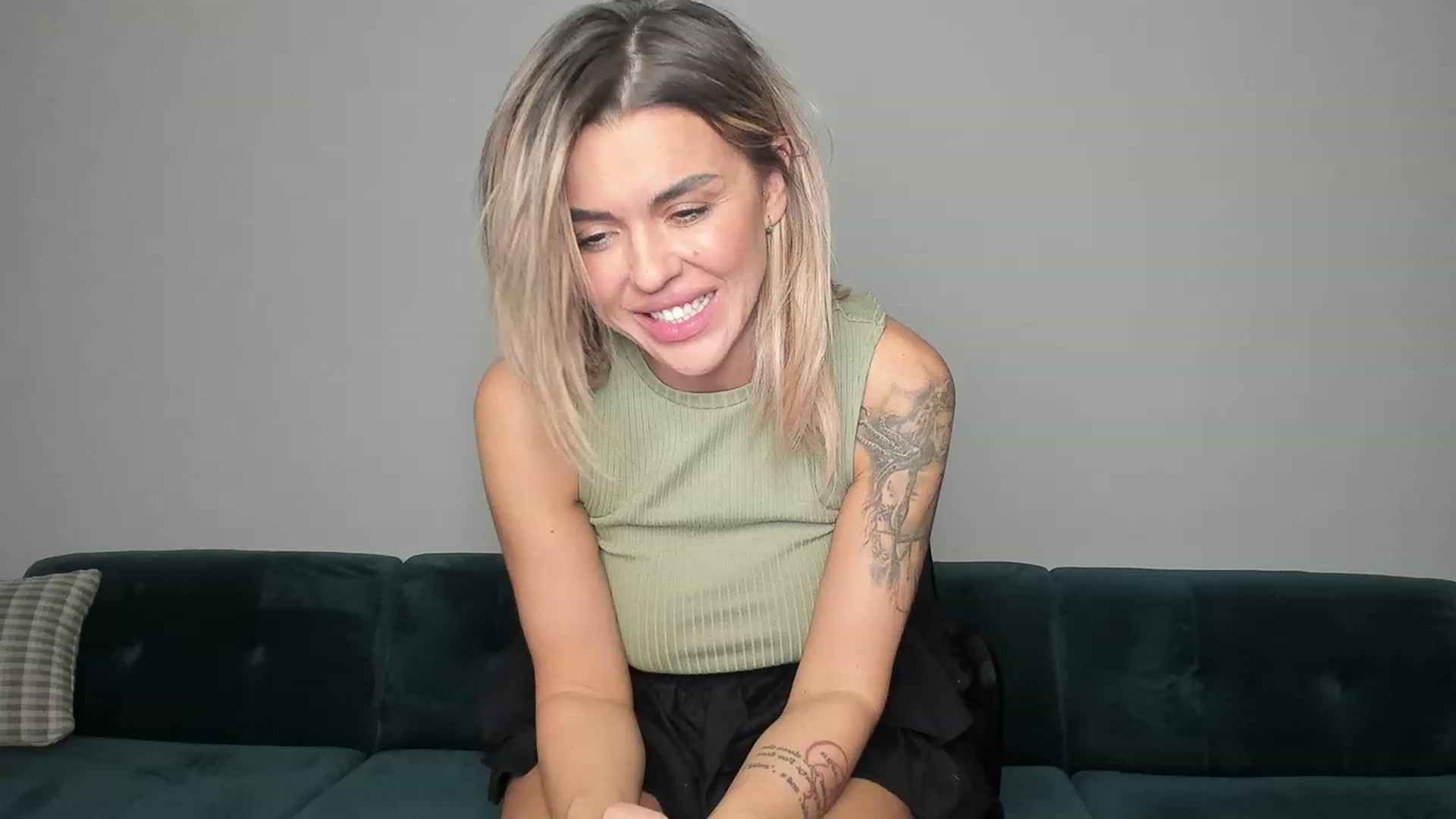 Gallery image thumbnail from DJMonica's myfreecams stream on, 02/10/2024, 20:09 image 18 of 20