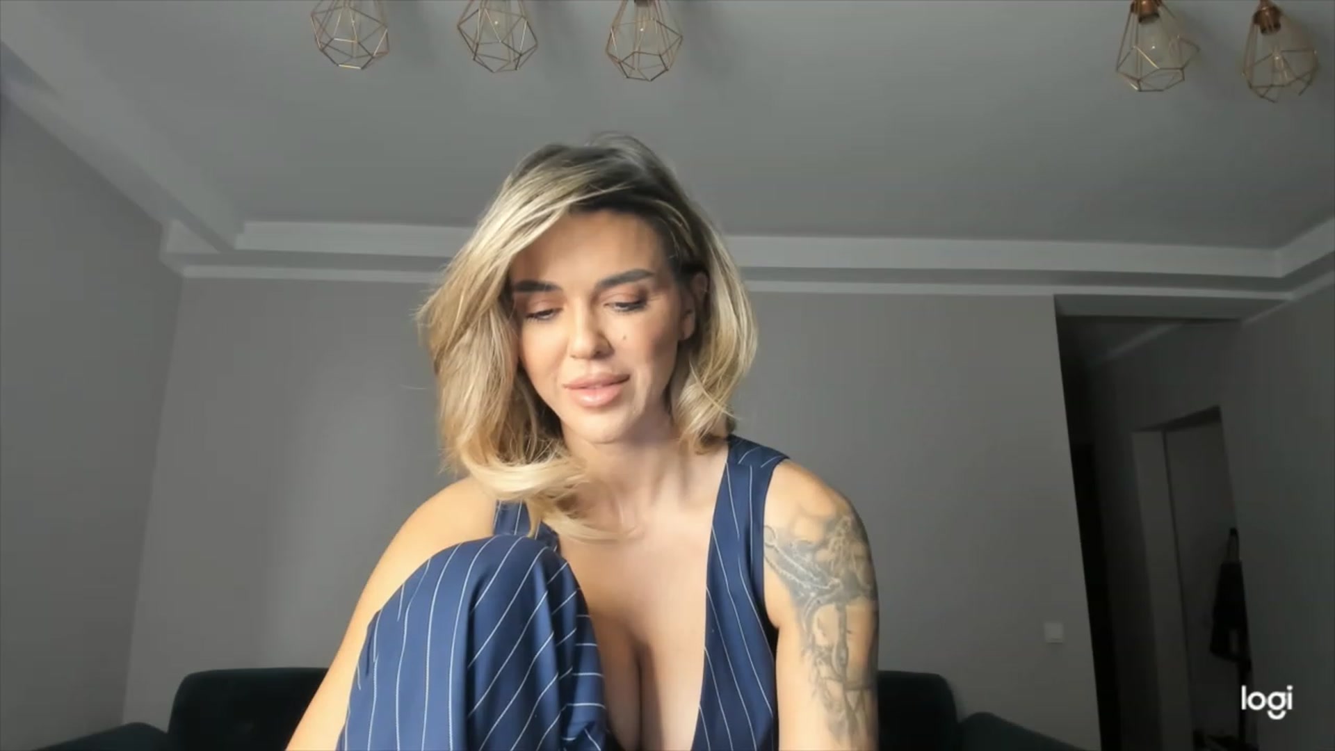 Gallery image thumbnail from DJMonica's myfreecams stream on, 02/12/2024, 08:43 image 5 of 20