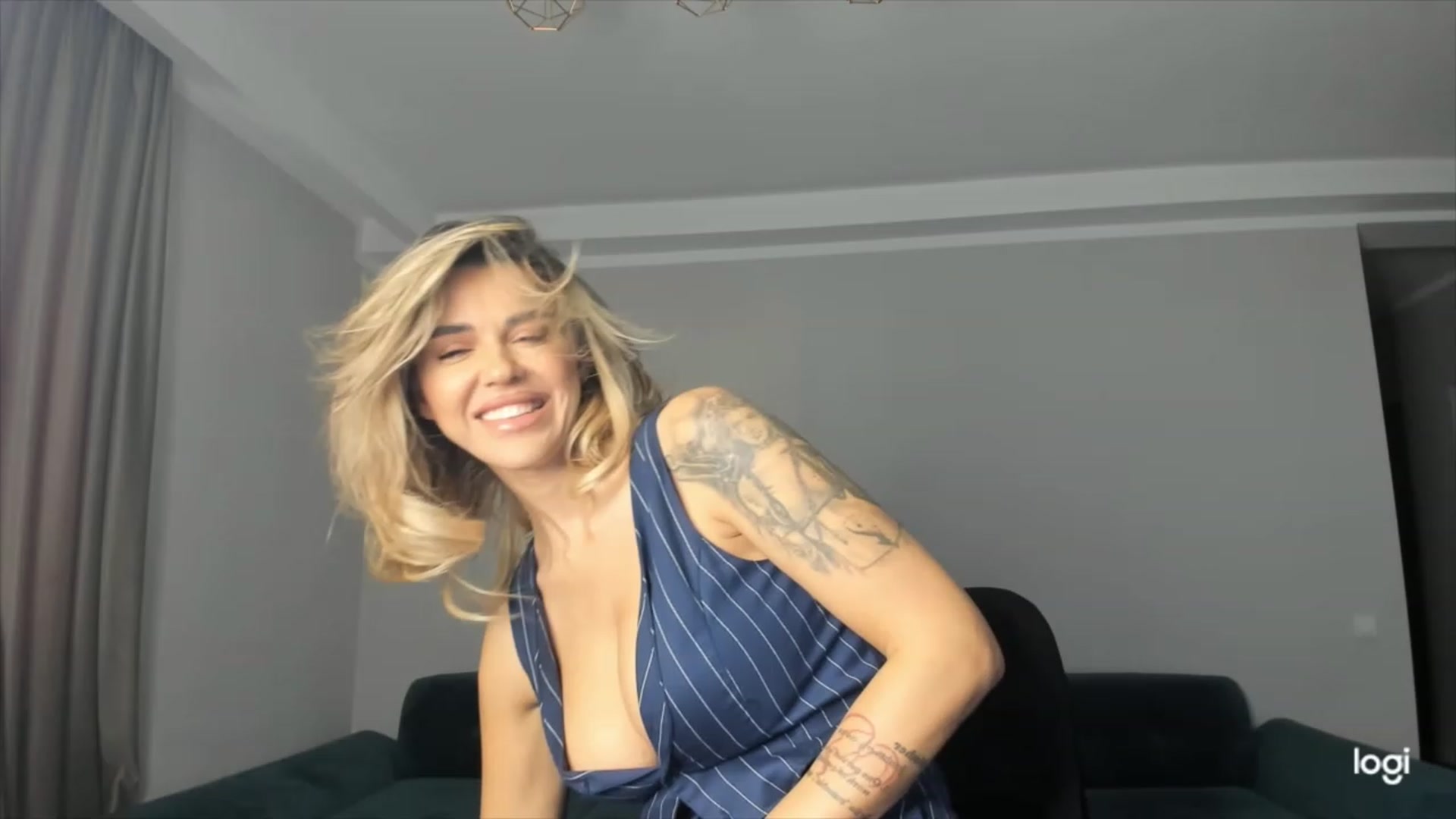 Gallery image thumbnail from DJMonica's myfreecams stream on, 02/12/2024, 08:43 image 9 of 20