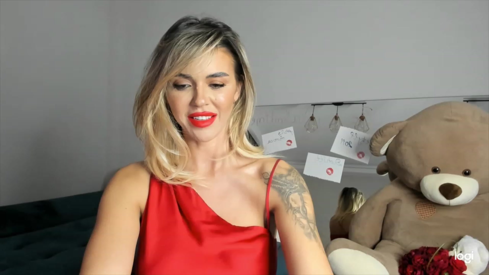 Gallery image thumbnail from DJMonica's myfreecams stream on, 02/14/2024, 13:13 image 9 of 20