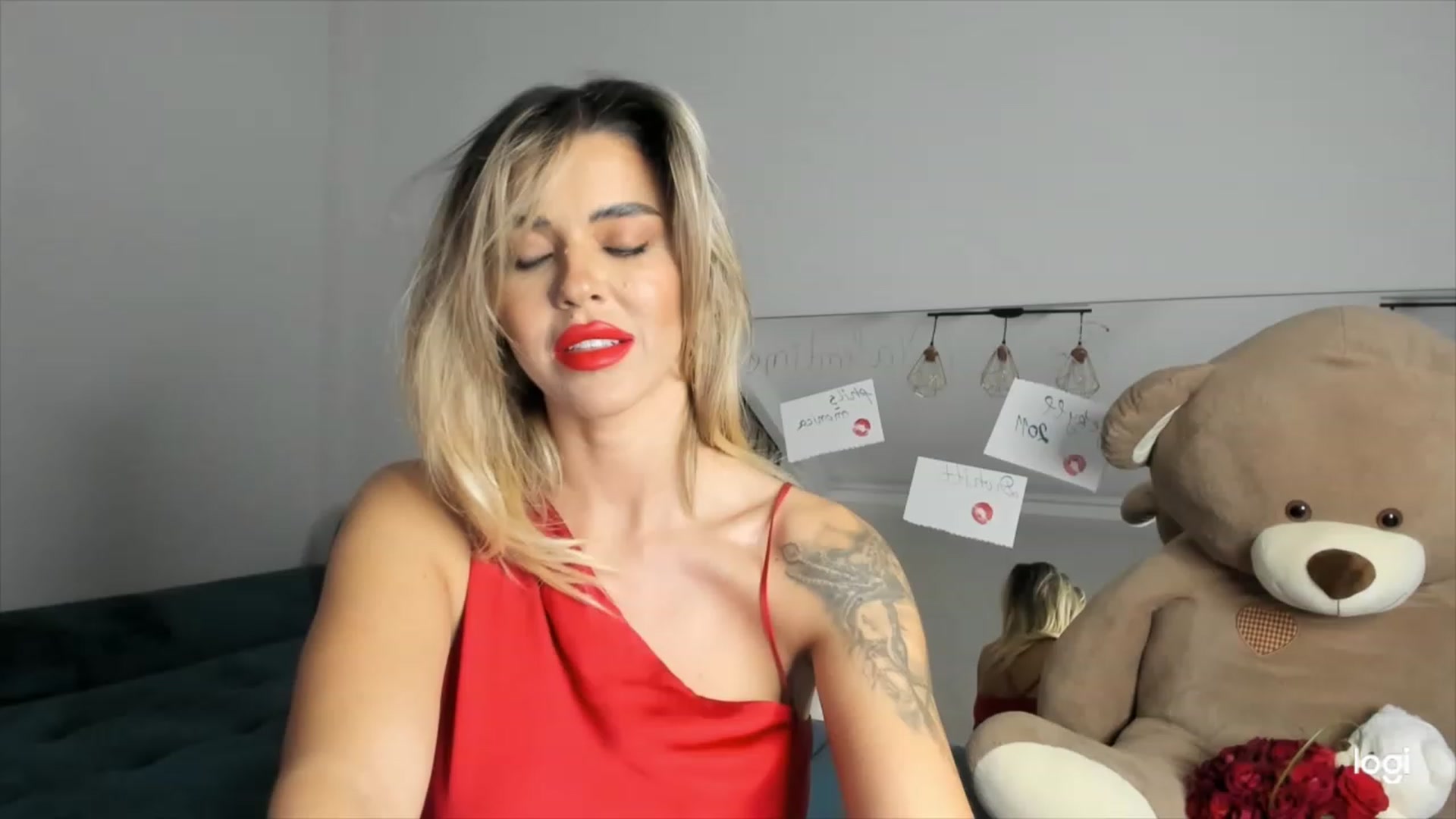 Gallery image thumbnail from DJMonica's myfreecams stream on, 02/14/2024, 13:13 image 13 of 20