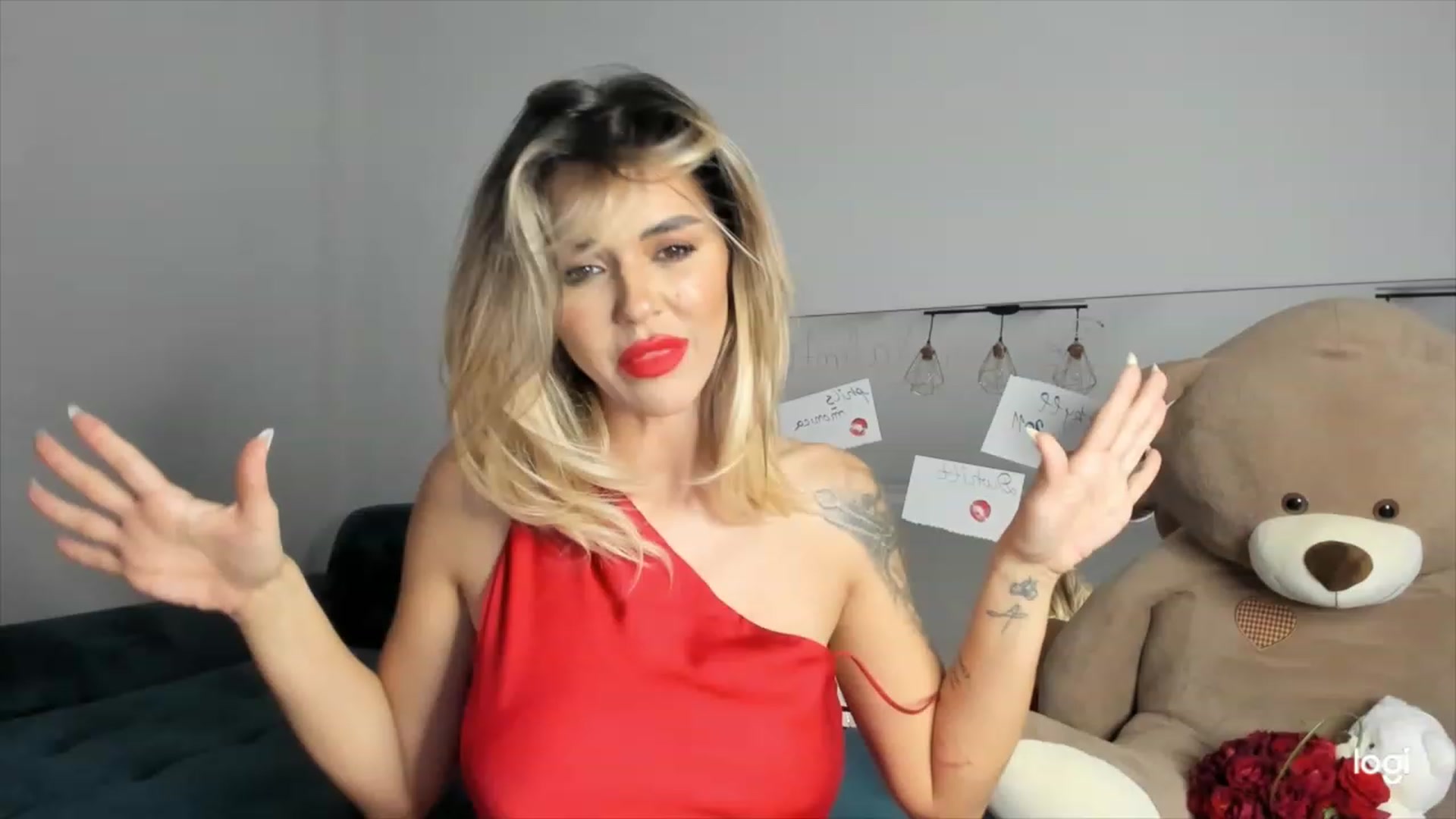 Gallery image thumbnail from DJMonica's myfreecams stream on, 02/14/2024, 13:13 image 11 of 20