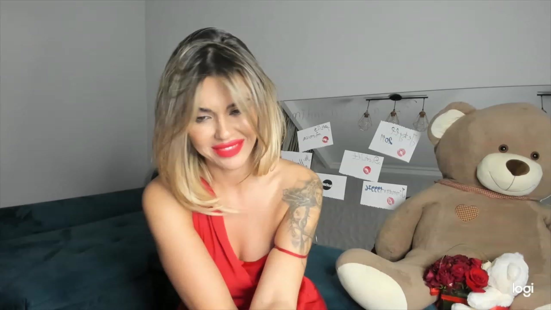 Gallery image thumbnail from DJMonica's myfreecams stream on, 02/14/2024, 16:02 image 12 of 20