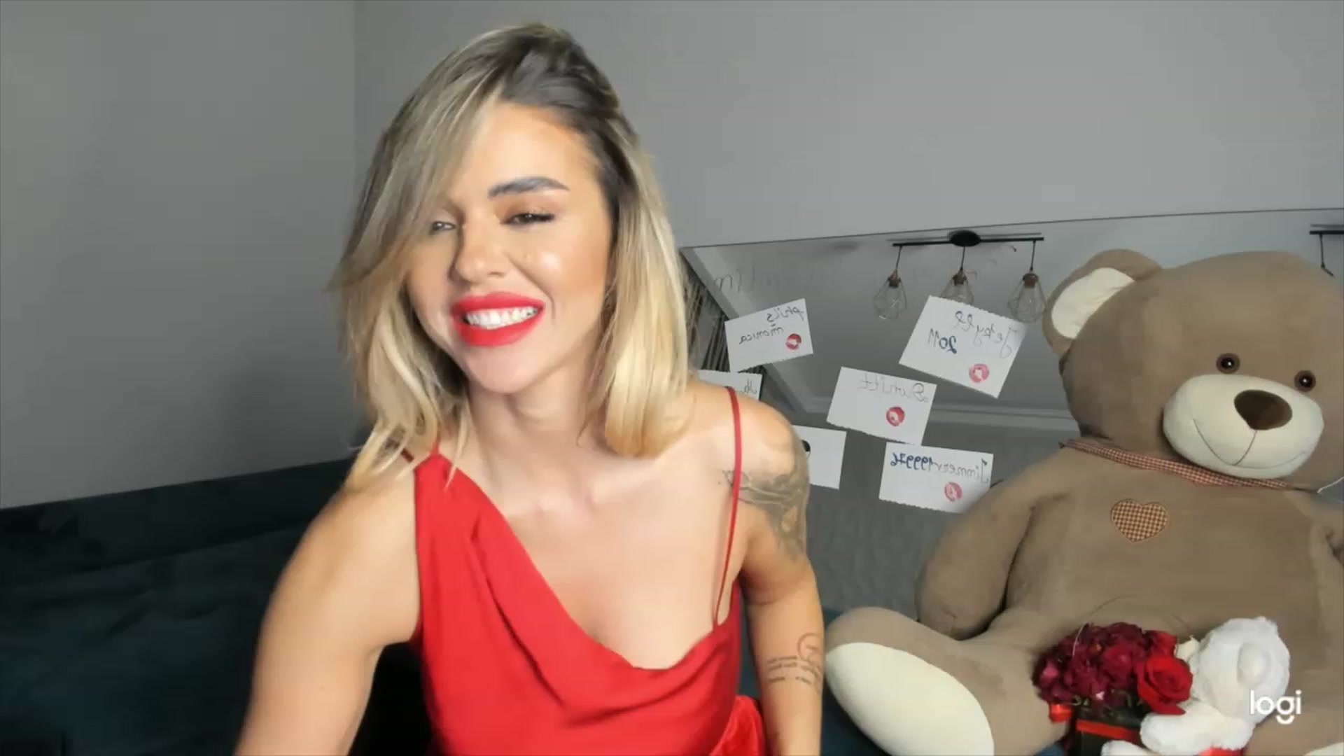 Gallery image thumbnail from DJMonica's myfreecams stream on, 02/14/2024, 16:02 image 8 of 20