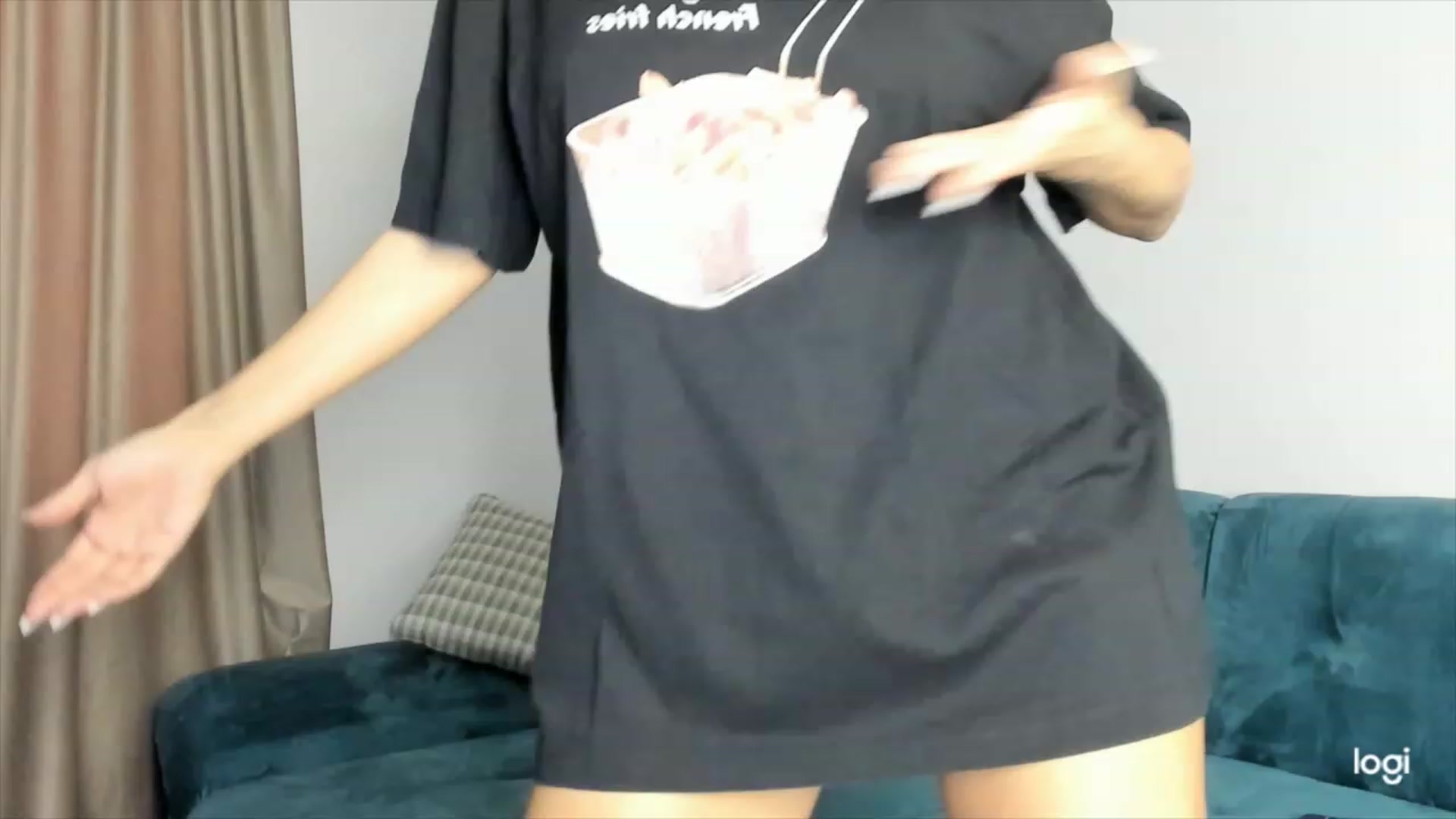Gallery image thumbnail from DJMonica's myfreecams stream on, 02/17/2024, 14:29 image 16 of 20