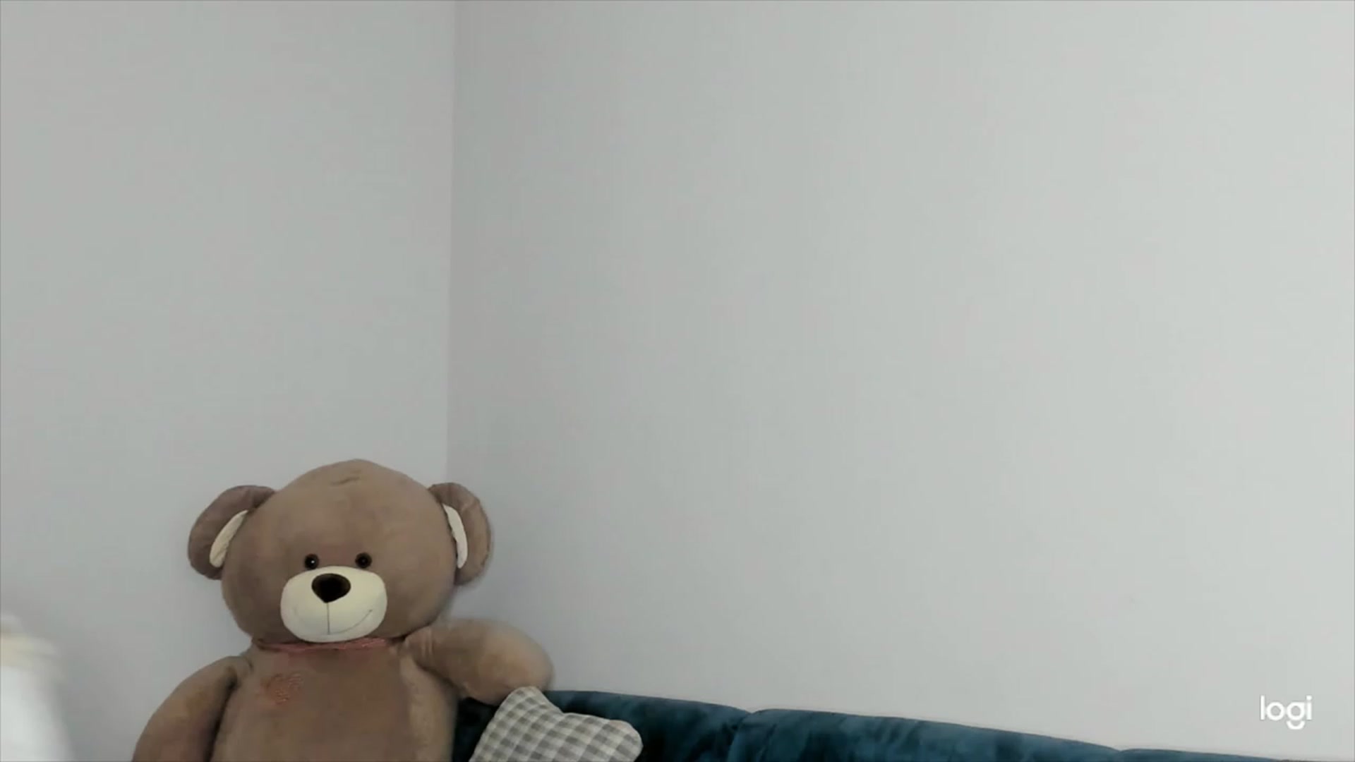 Gallery image thumbnail from DJMonica's myfreecams stream on, 02/18/2024, 14:00 image 16 of 20