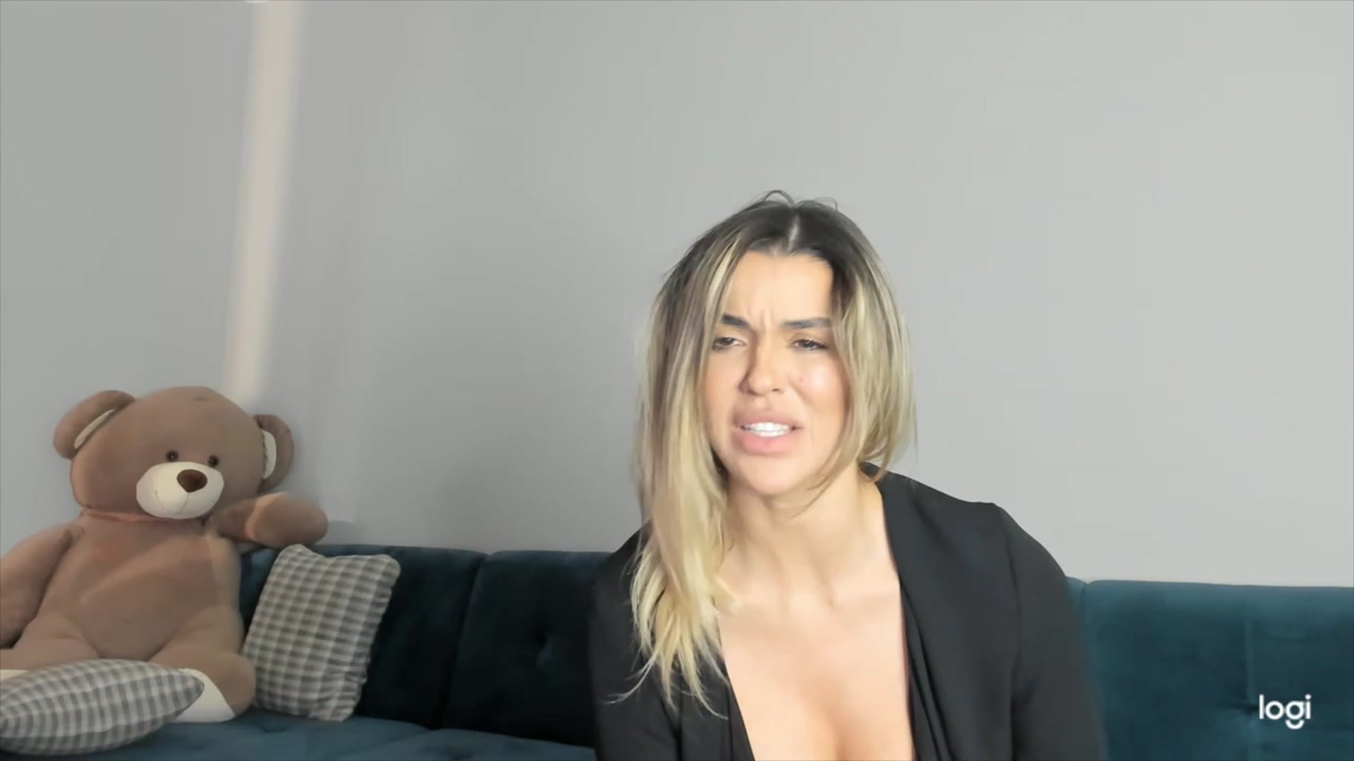 Gallery image thumbnail from DJMonica's myfreecams stream on, 02/19/2024, 13:29 image 8 of 20