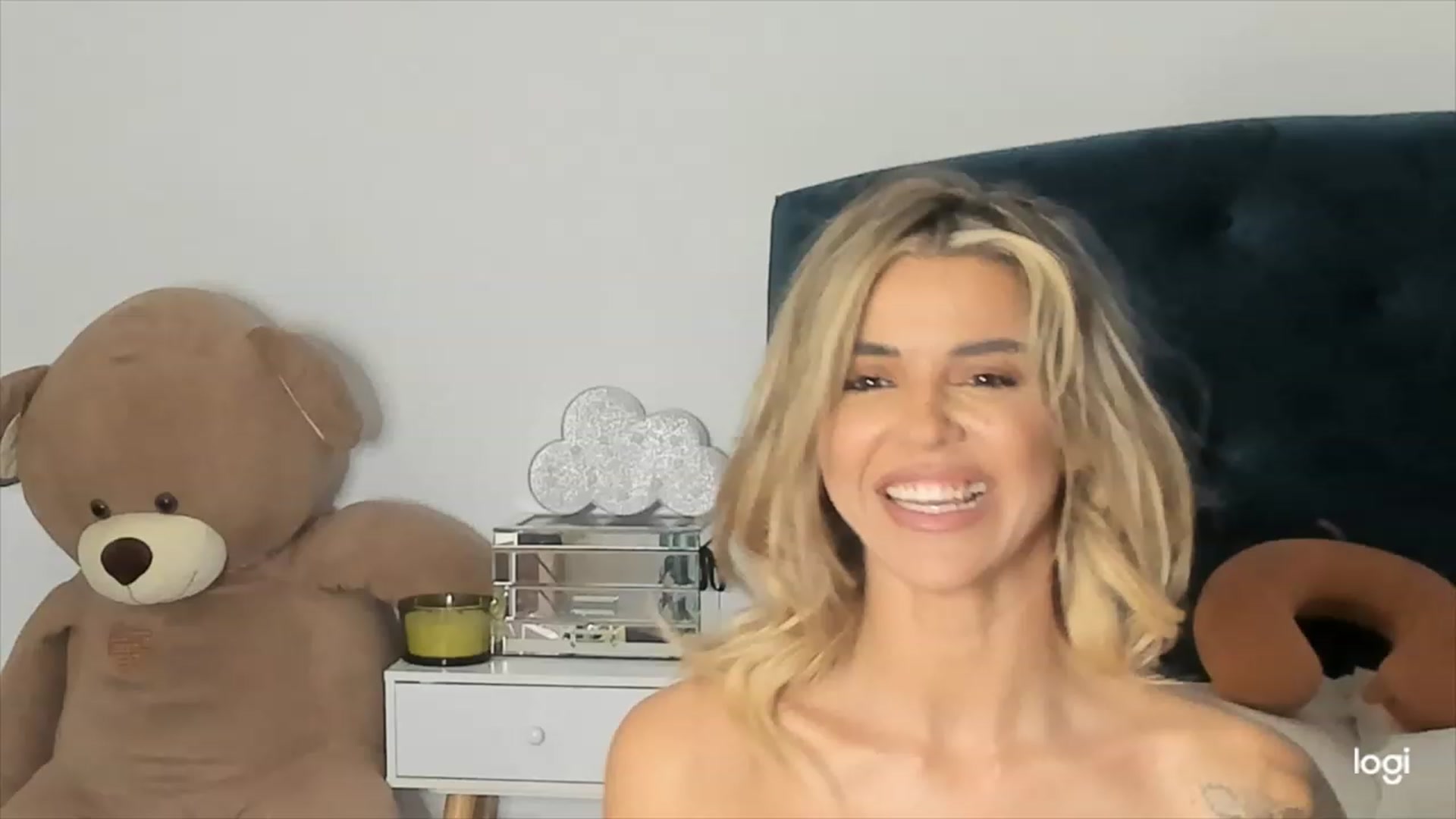 Gallery image thumbnail from DJMonica's myfreecams stream on, 02/23/2024, 12:05 image 7 of 20
