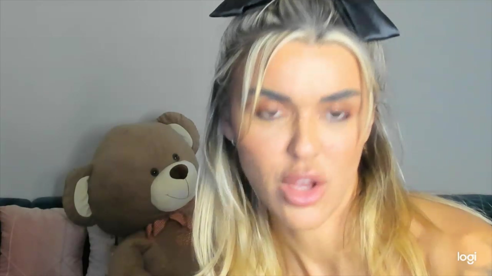 Gallery image thumbnail from DJMonica's myfreecams stream on, 02/29/2024, 16:40 image 13 of 20