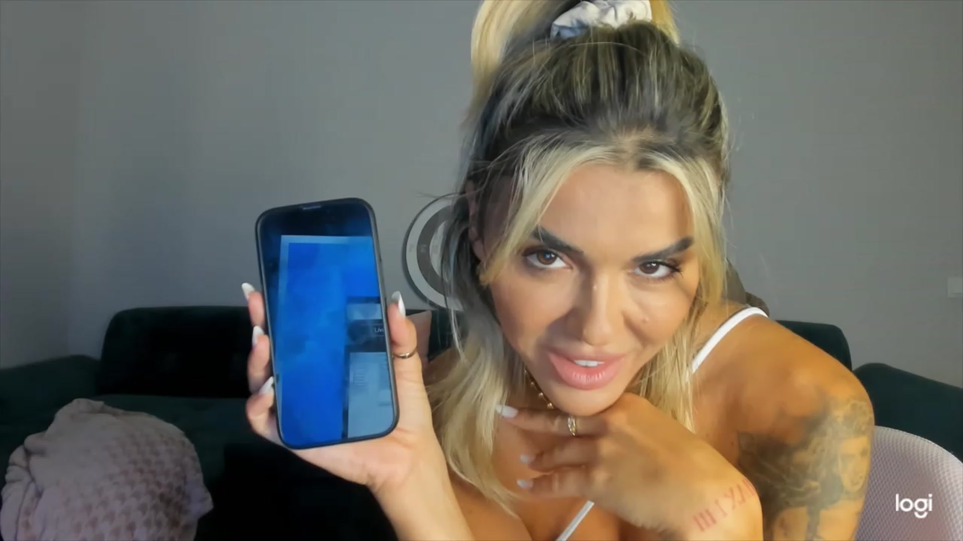 Gallery image thumbnail from DJMonica's myfreecams stream on, 03/15/2024, 11:37 image 2 of 20