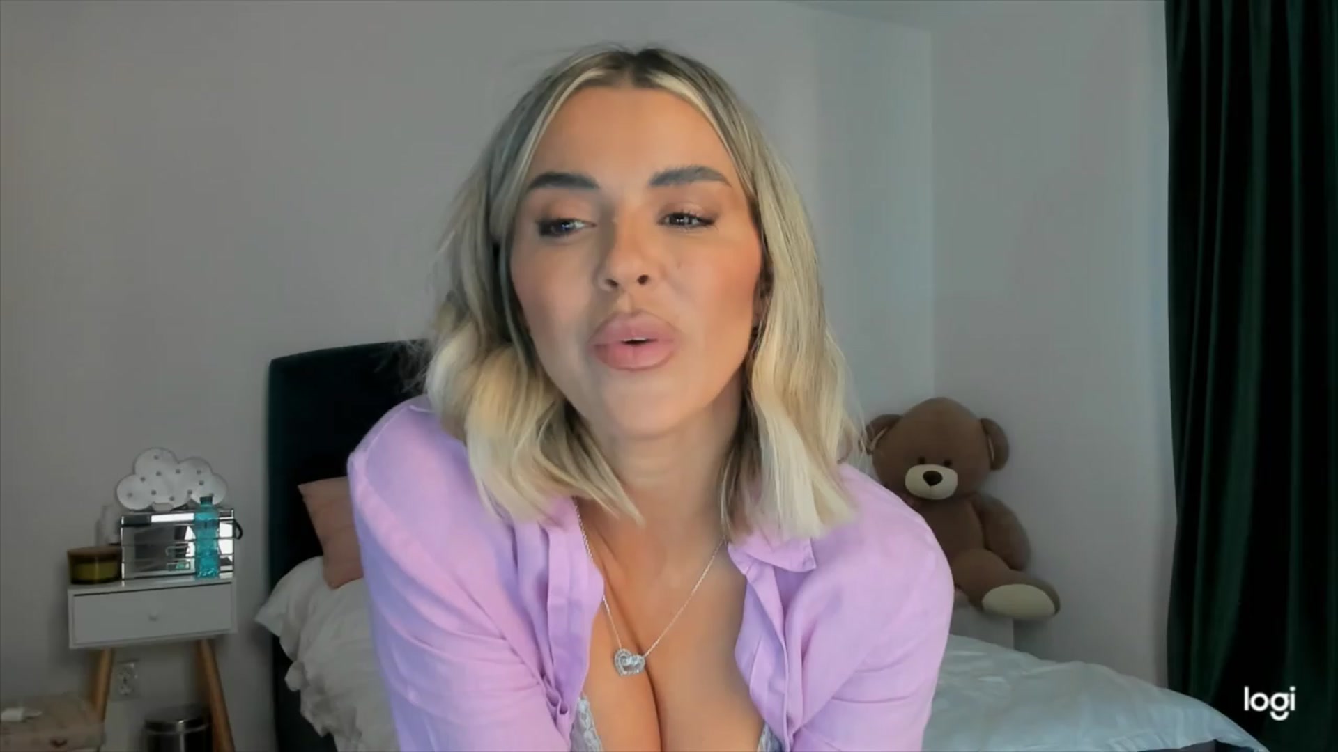 Gallery image thumbnail from DJMonica's myfreecams stream on, 03/23/2024, 15:05 image 1 of 20