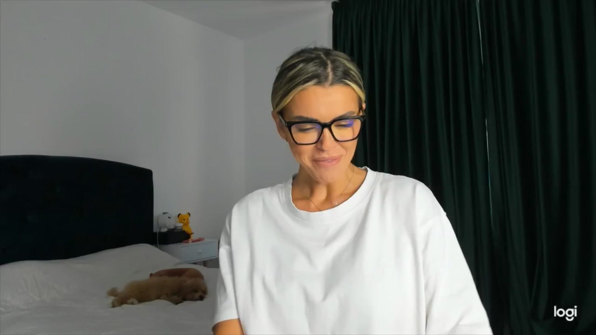 Gallery image thumbnail from DJMonica's myfreecams stream on, 04/24/2024, 10:28 image 2 of 20