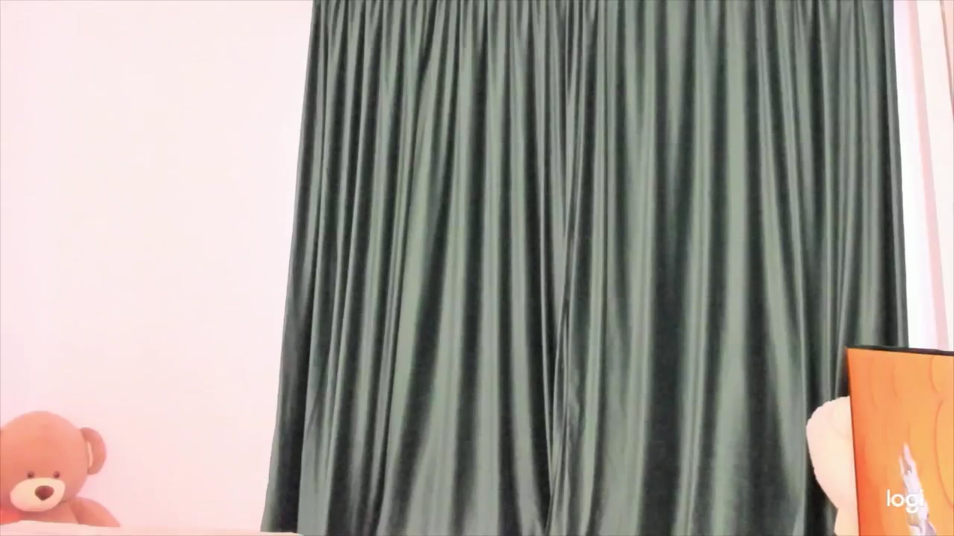 Gallery image thumbnail from DJMonica's myfreecams stream on, 04/28/2024, 14:12 image 17 of 20