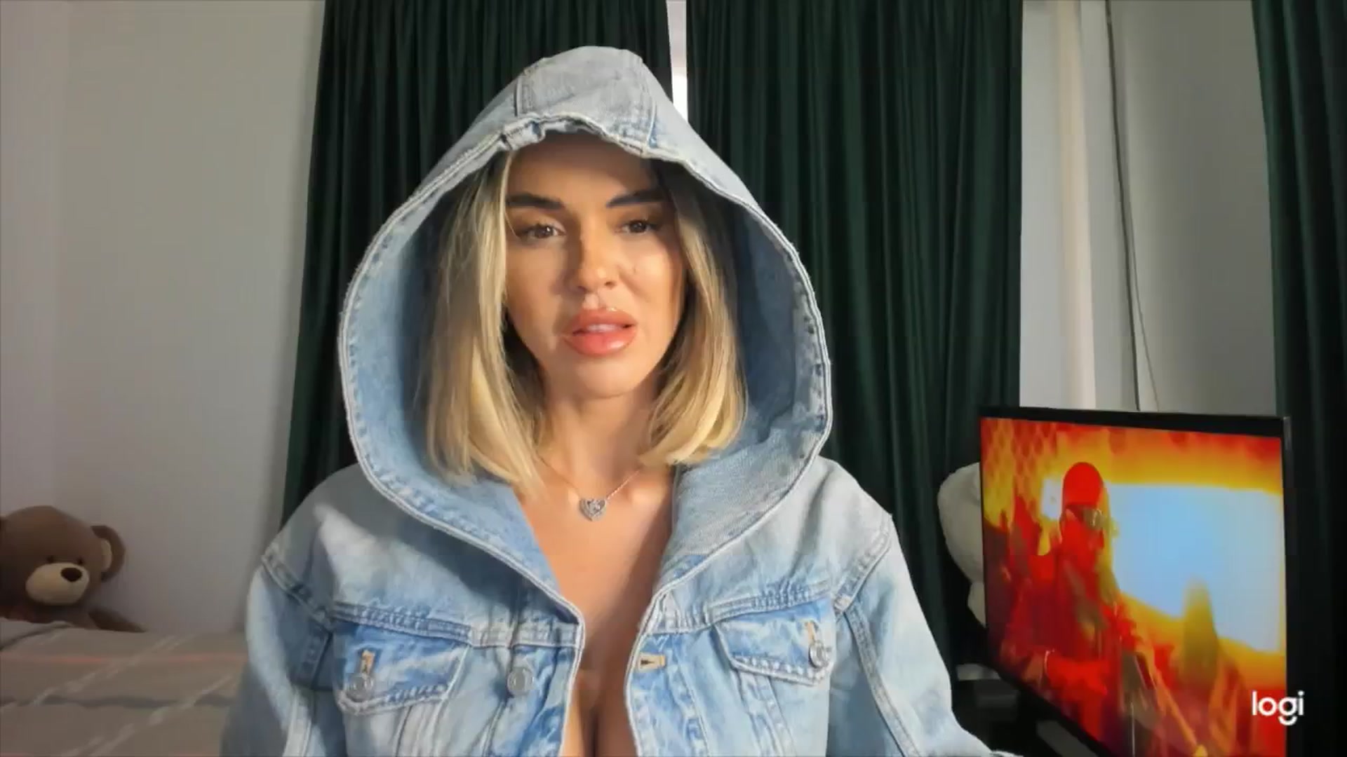 Gallery image thumbnail from DJMonica's myfreecams stream on, 04/30/2024, 11:04 image 6 of 20